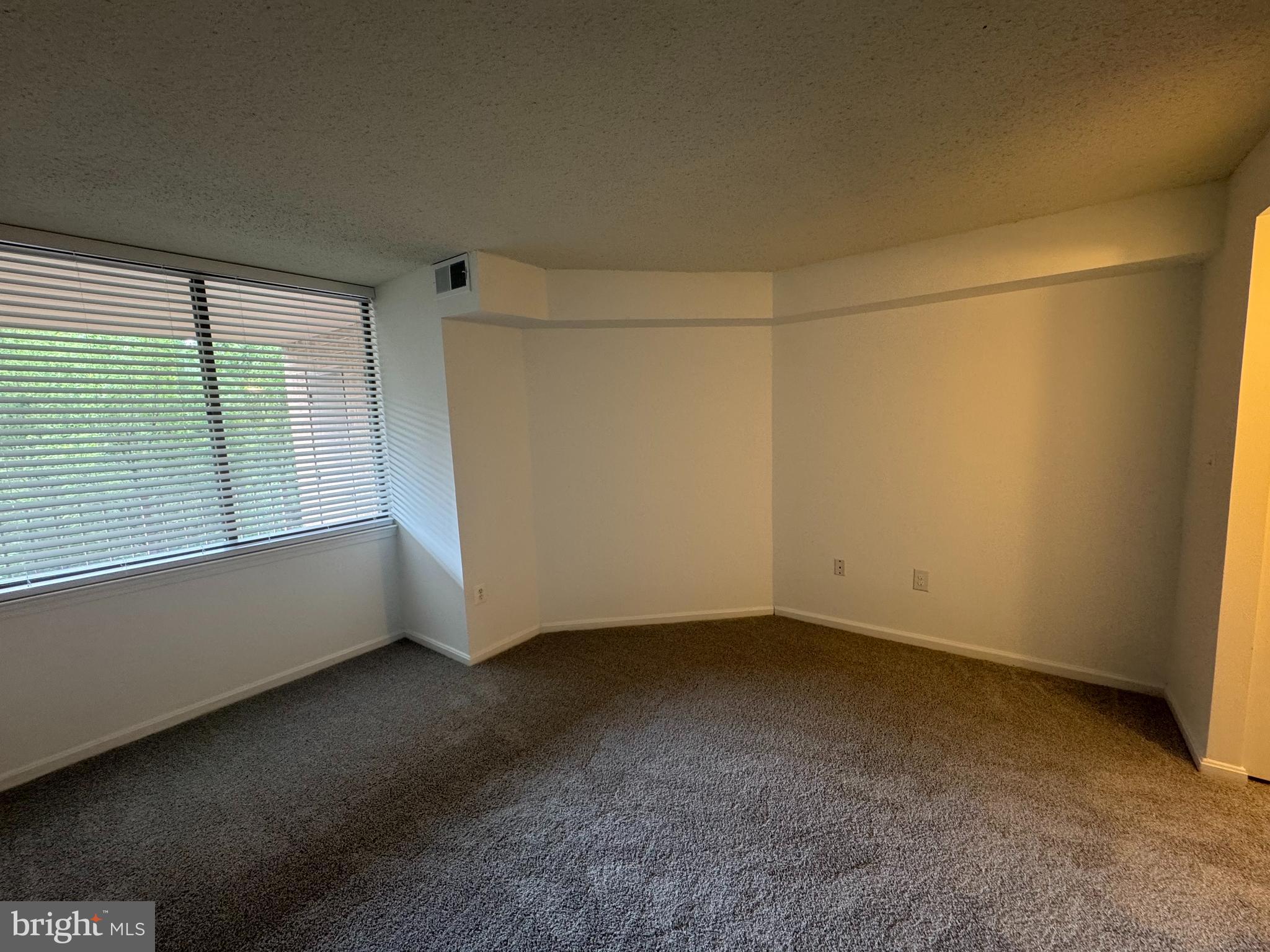 10101 GROSVENOR PLACE 603