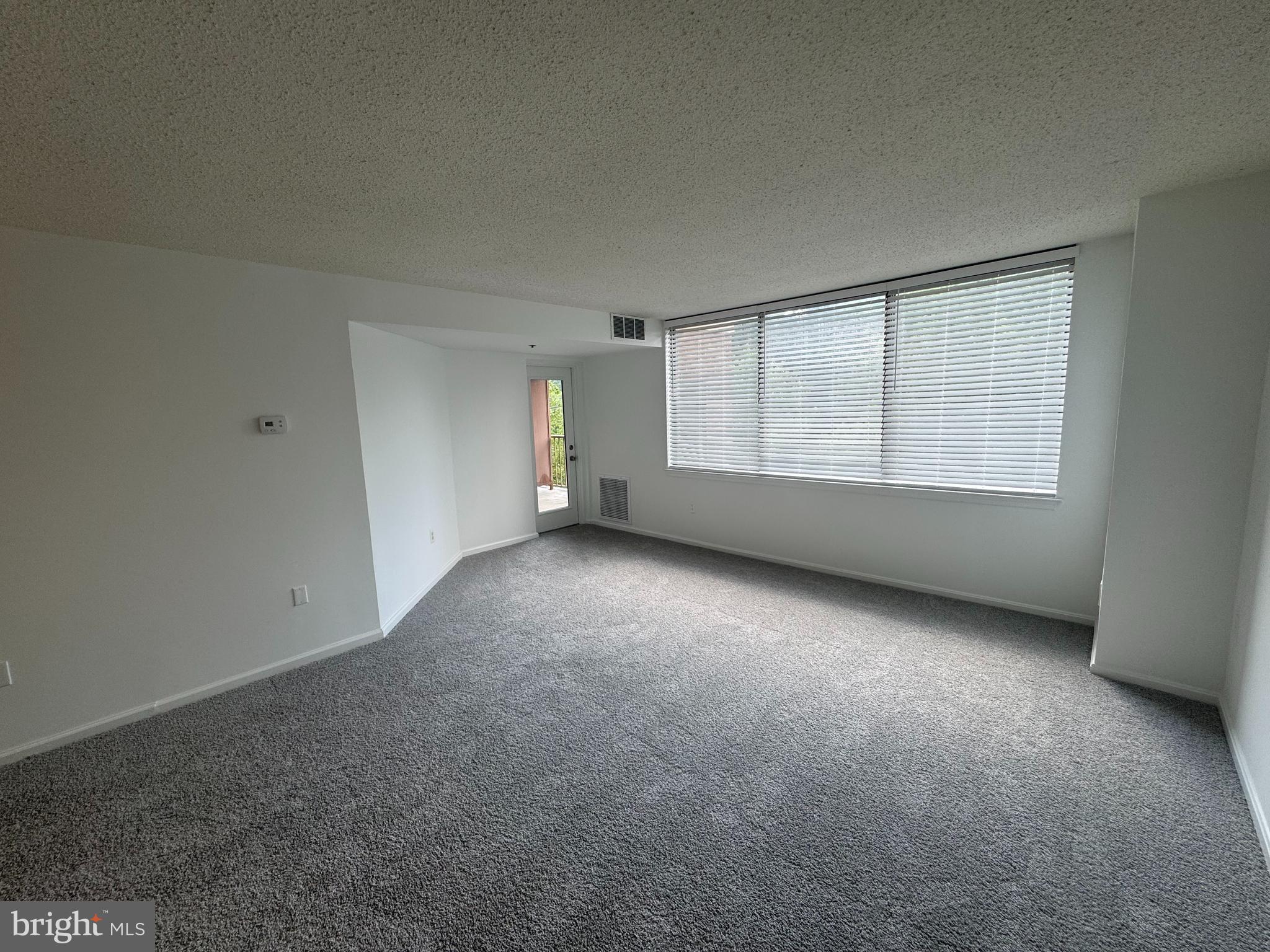 10101 GROSVENOR PLACE 603
