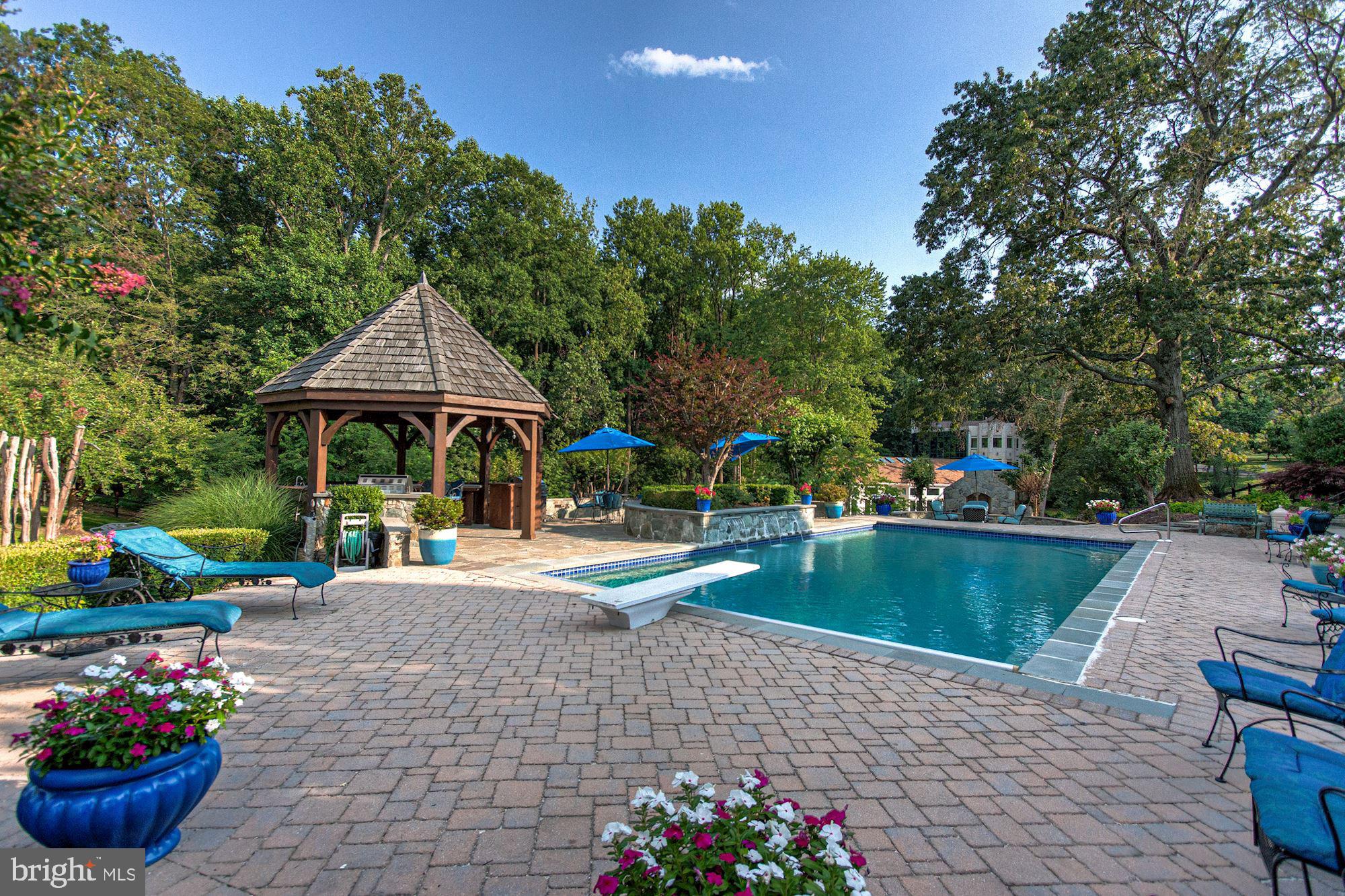 BEACH MILL ESTATES - Residential