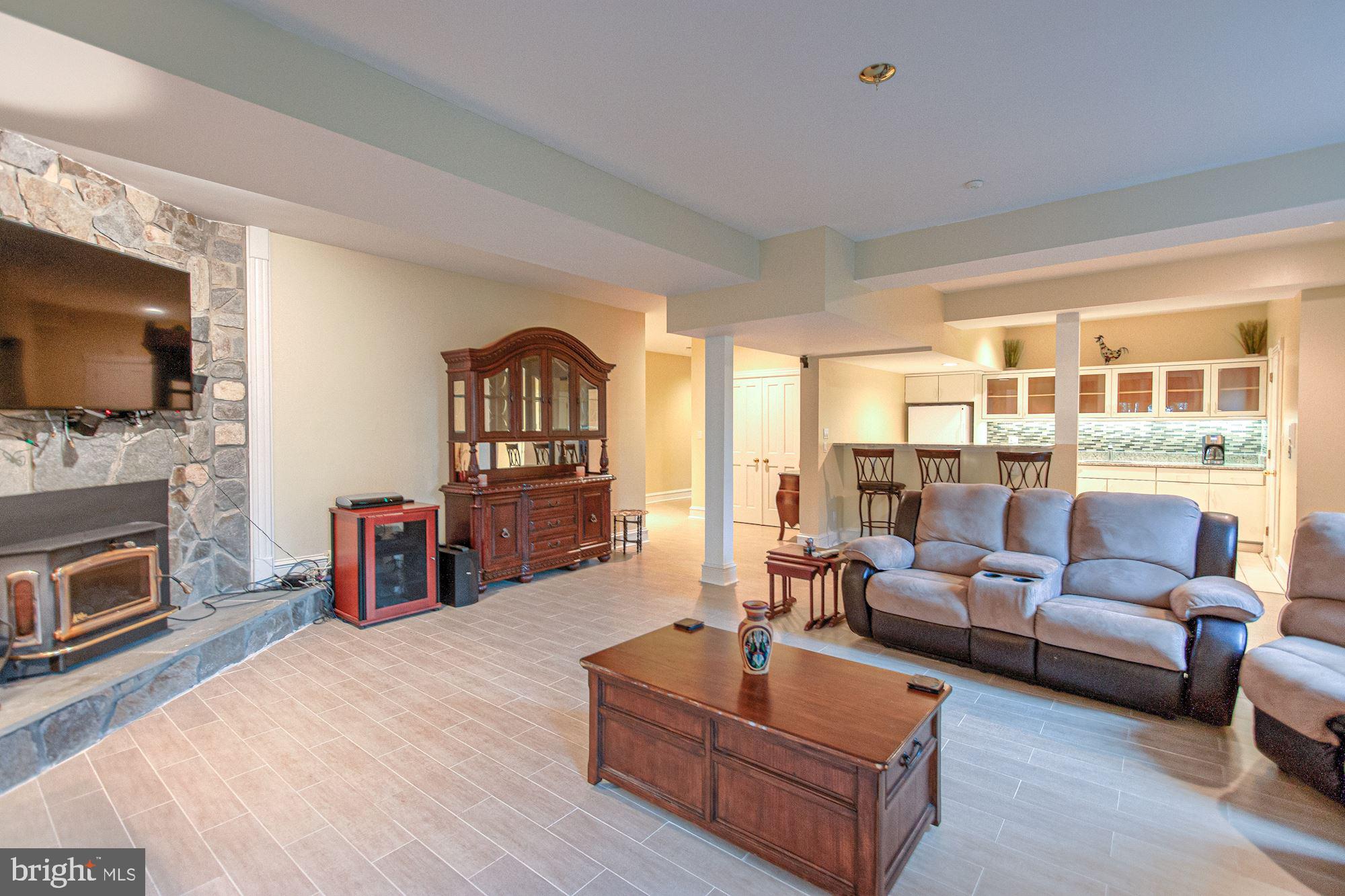 BEACH MILL ESTATES - Residential