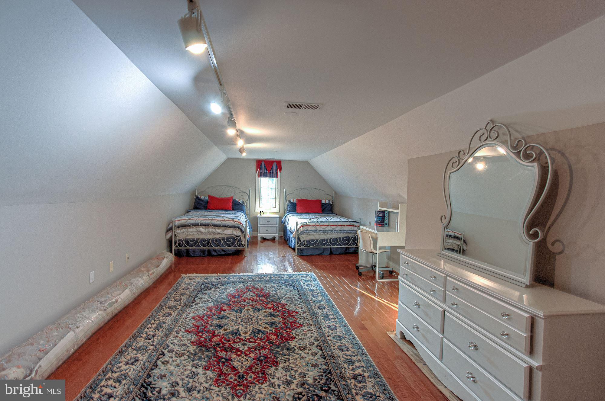 BEACH MILL ESTATES - Residential