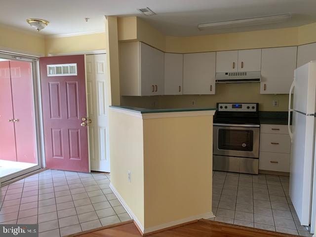 WOODLAND VILLAGE - Residential