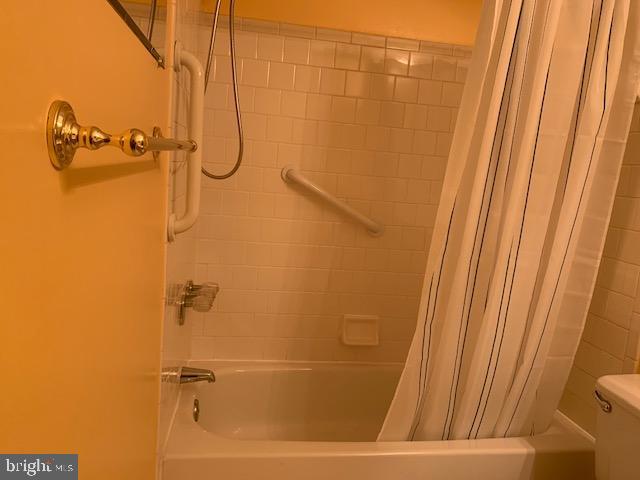 WOODLAND VILLAGE - Residential