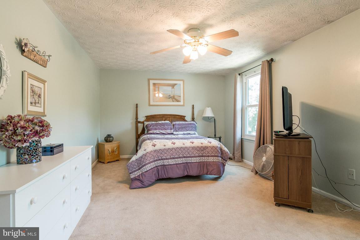 OAKMONT - Residential