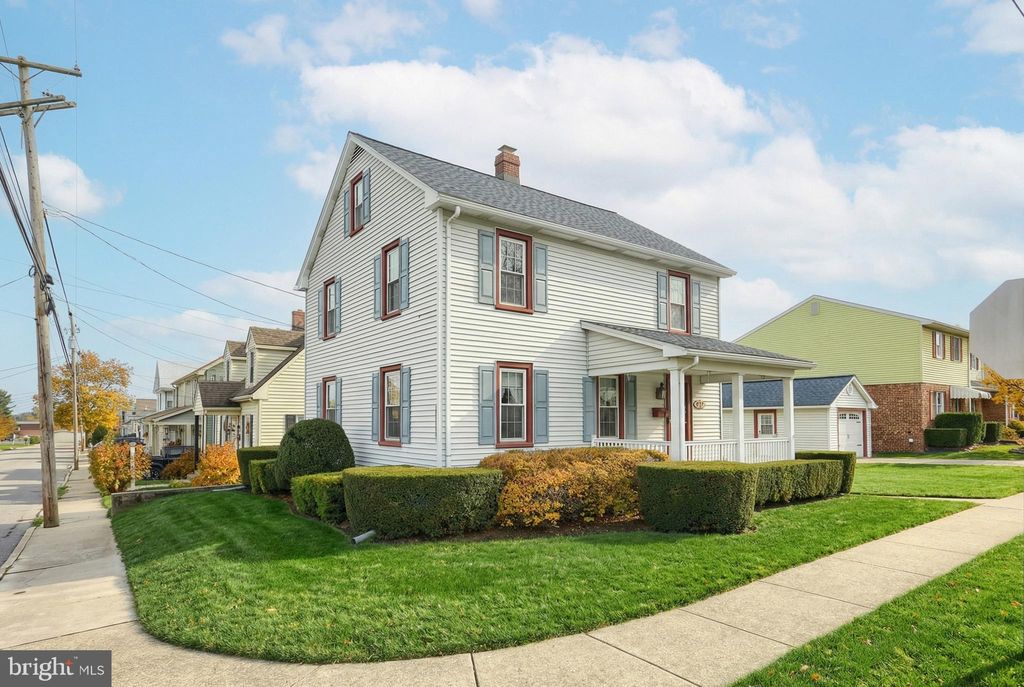 Photo of 99 5th Street, HANOVER, PA 17331 (MLS # PAYK2094264)