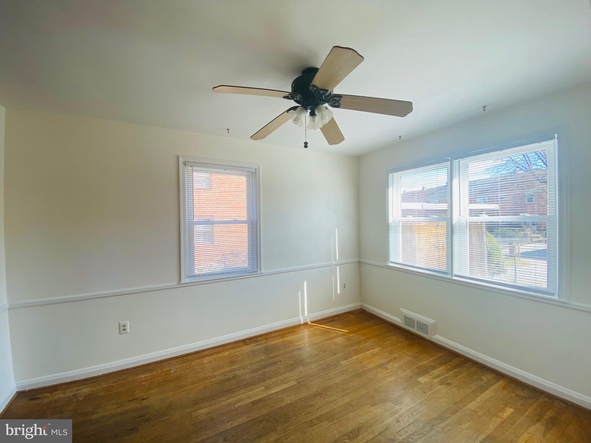 IDLEWOOD - Residential