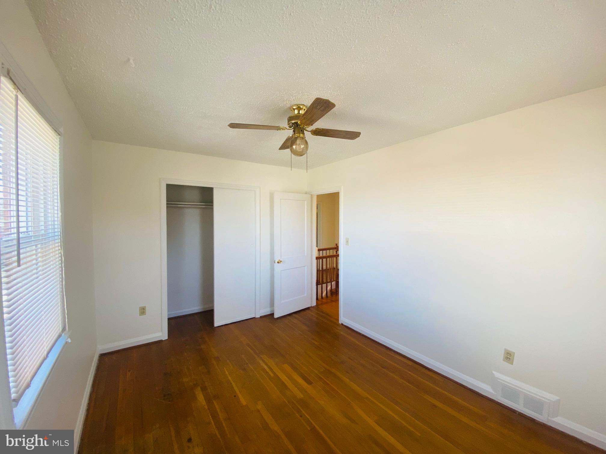 IDLEWOOD - Residential