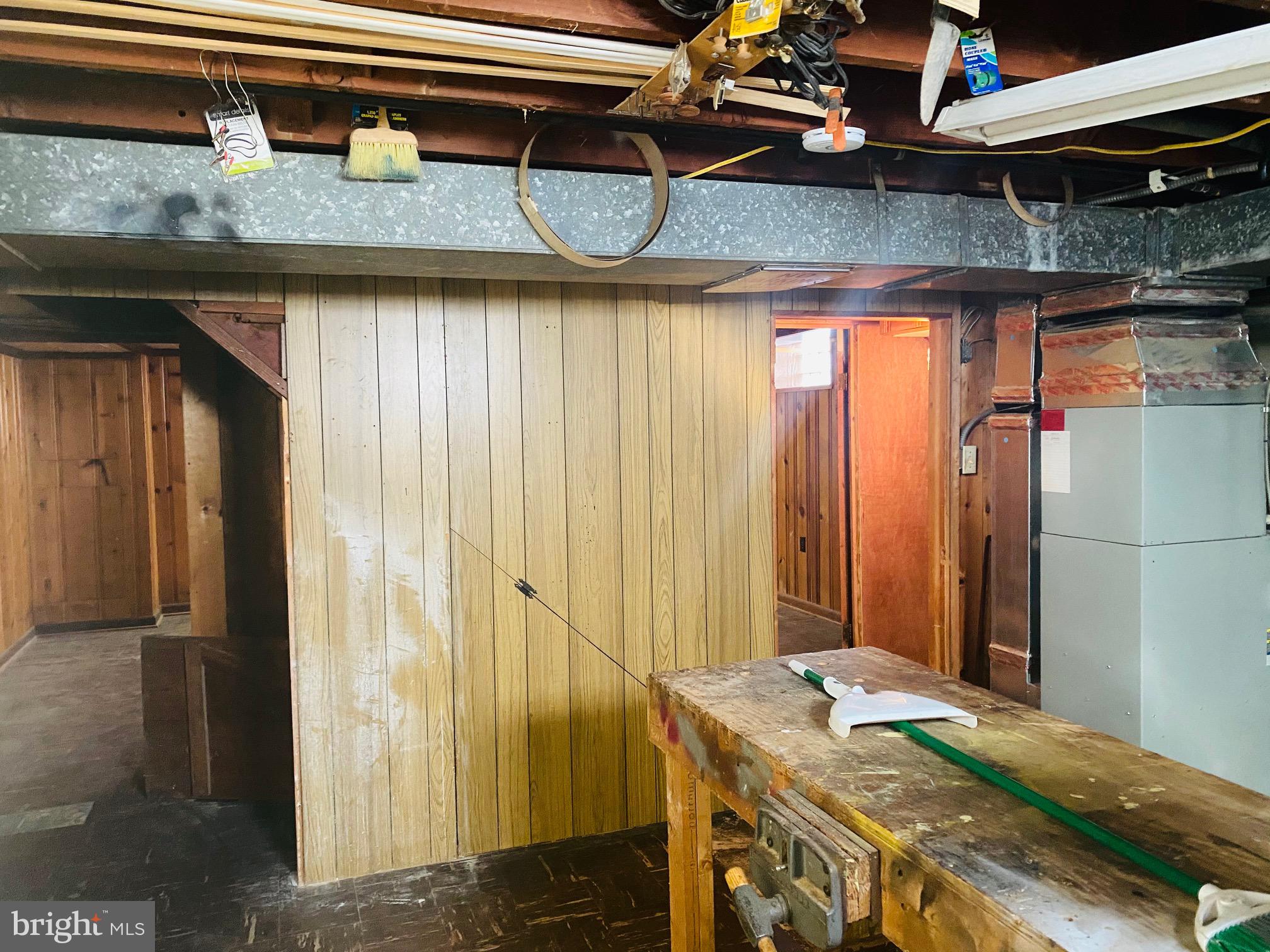 IDLEWOOD - Residential