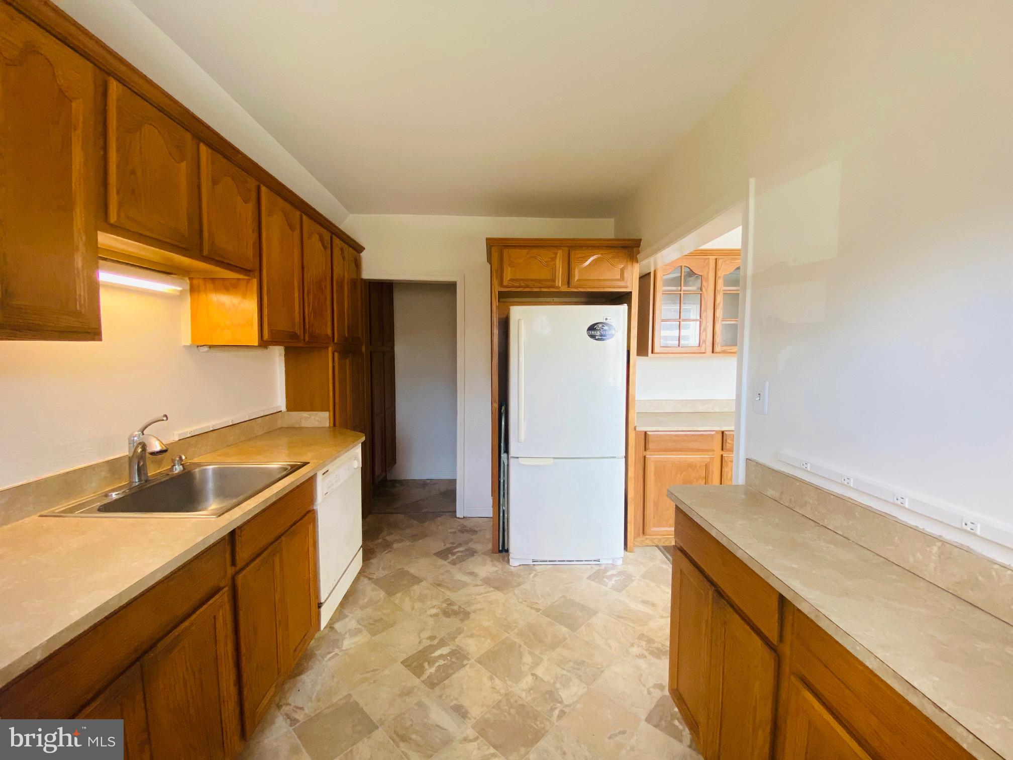 IDLEWOOD - Residential