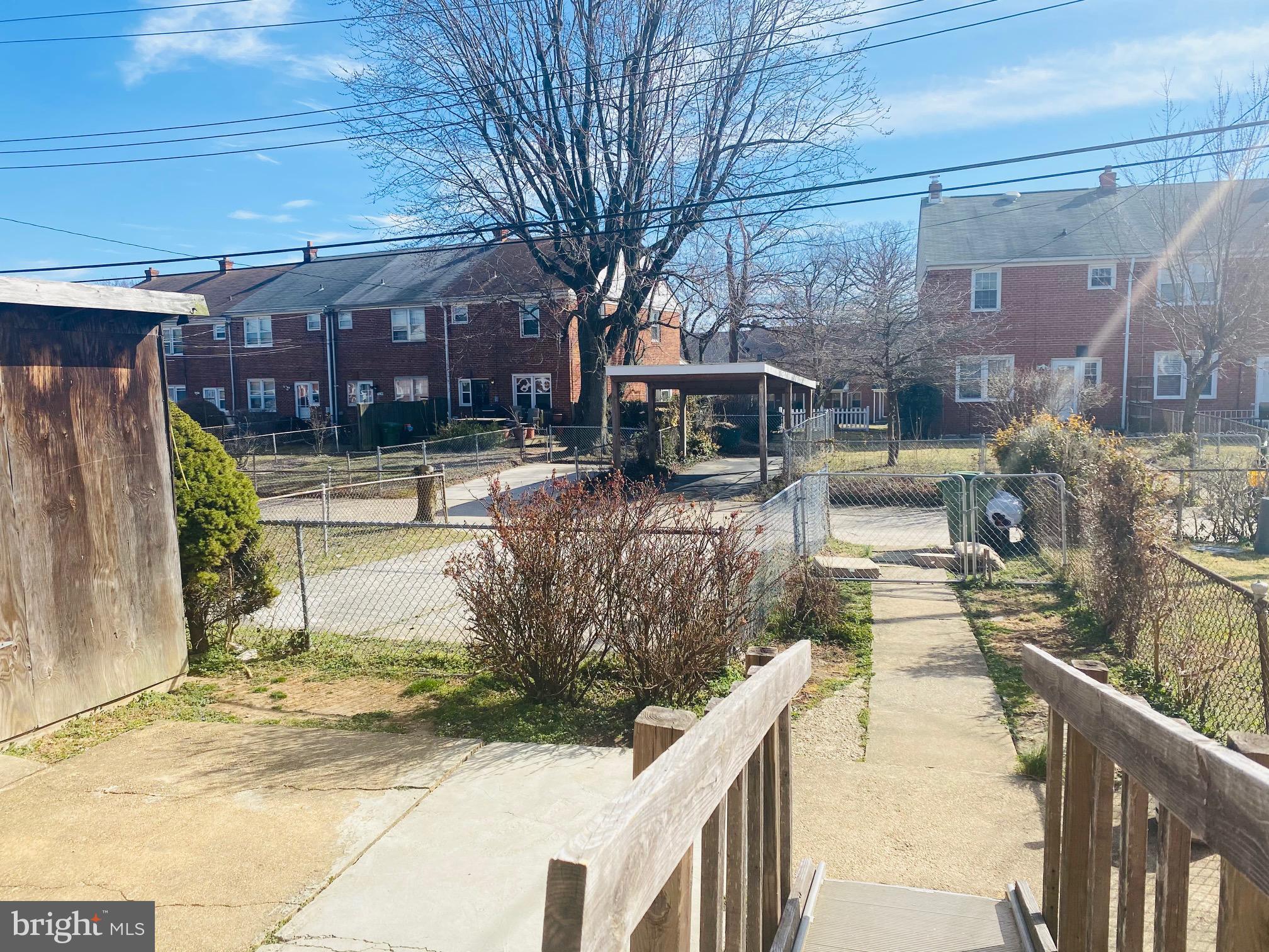 IDLEWOOD - Residential