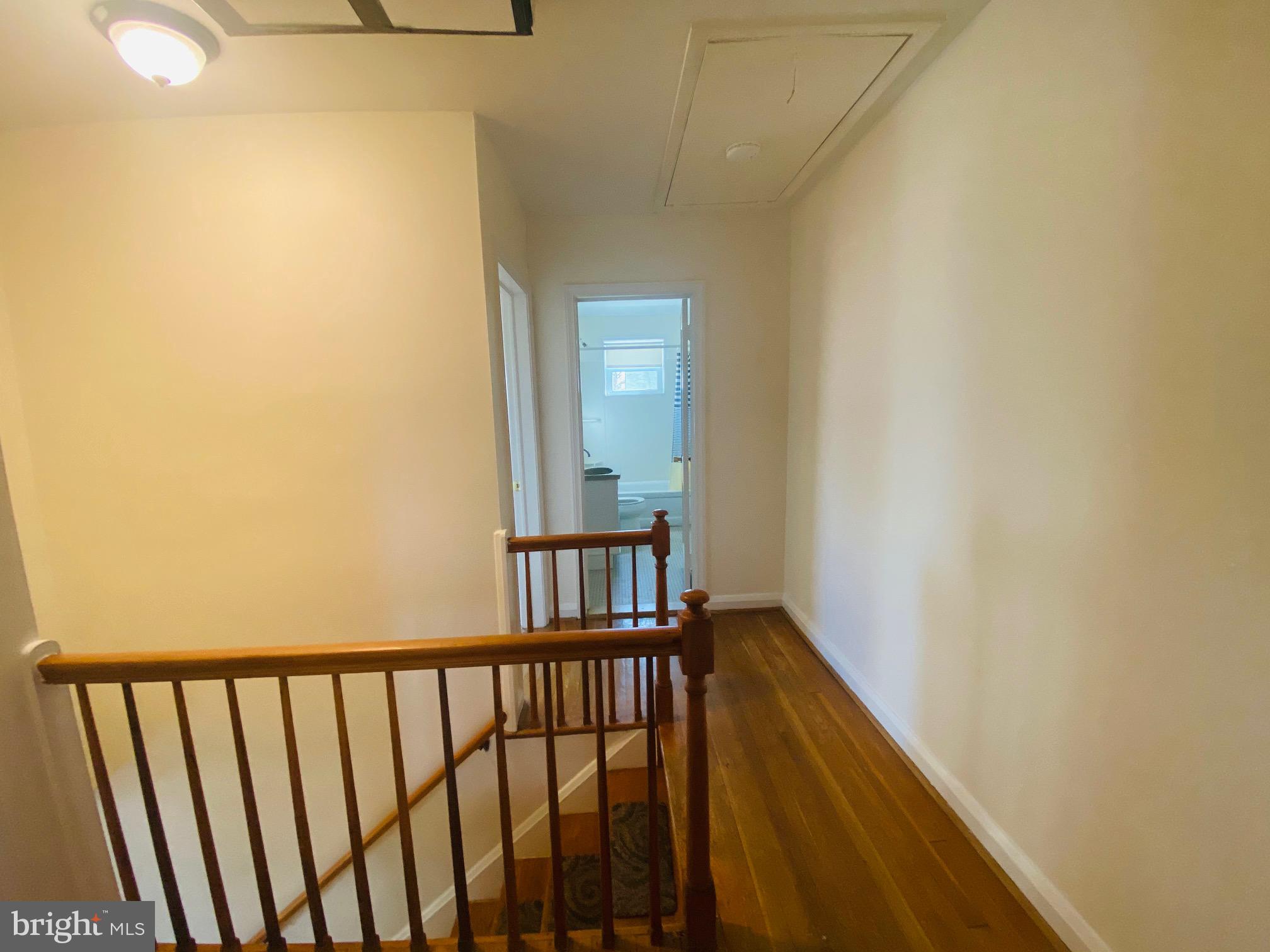 IDLEWOOD - Residential