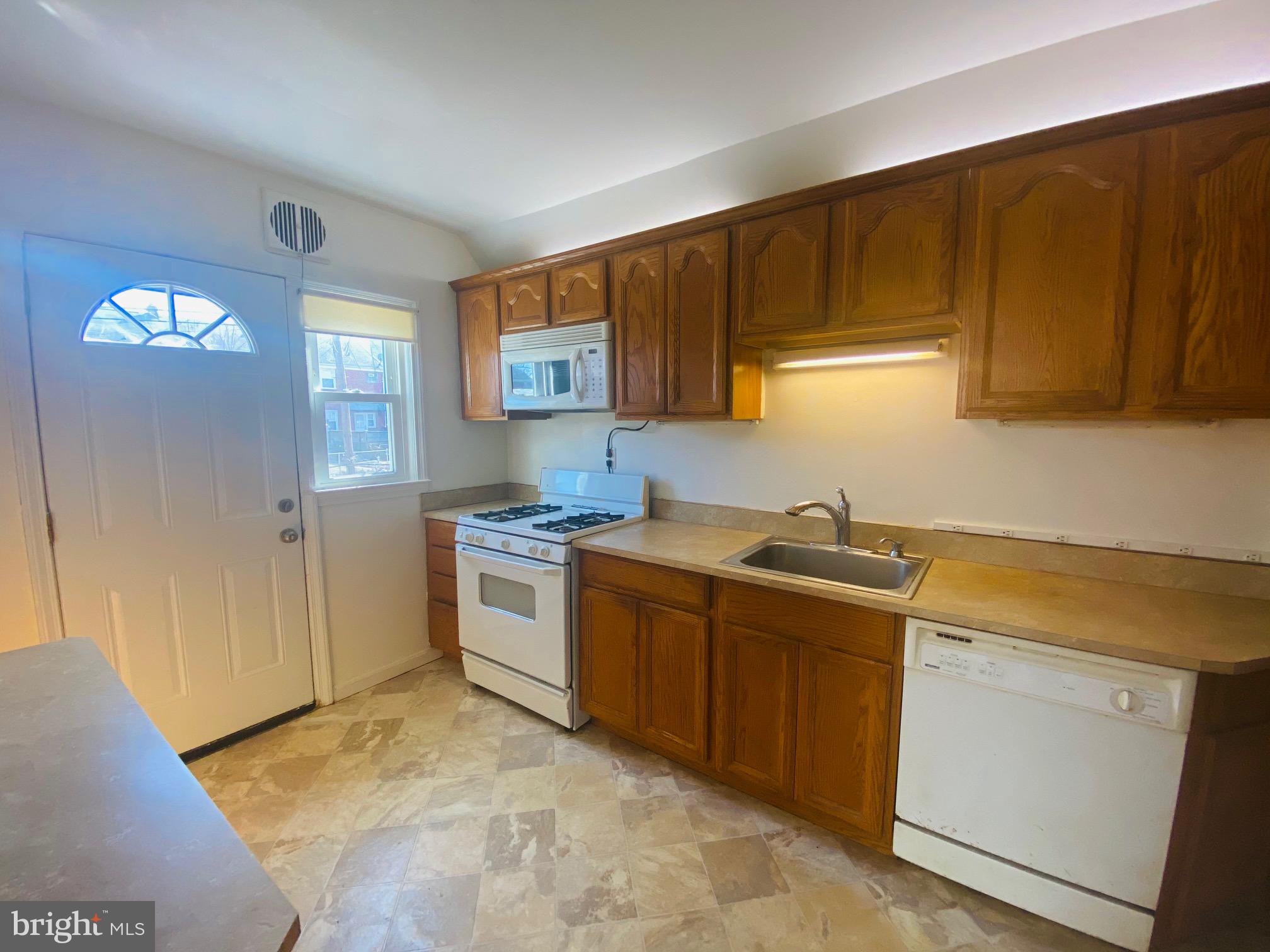 IDLEWOOD - Residential