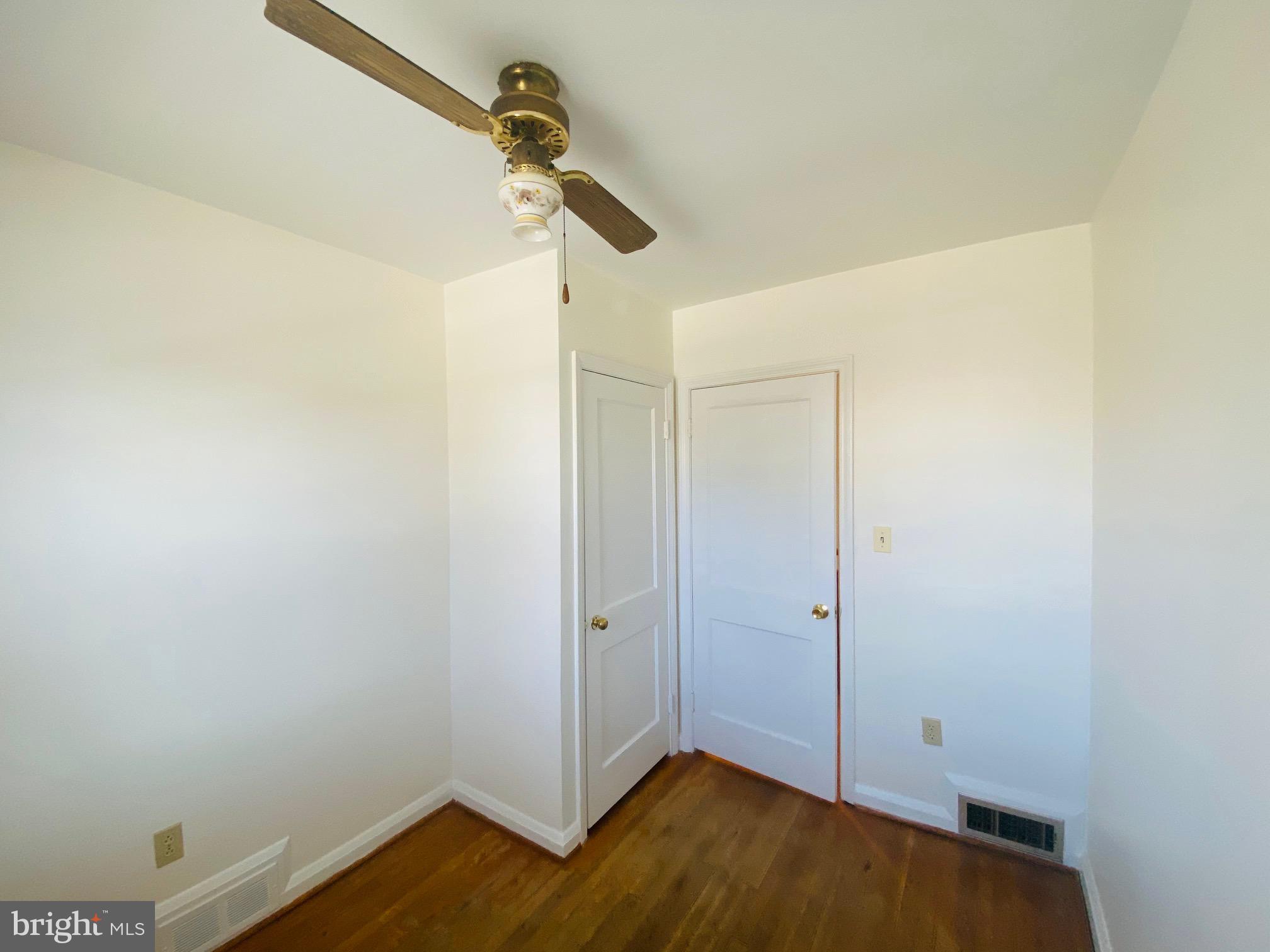 IDLEWOOD - Residential