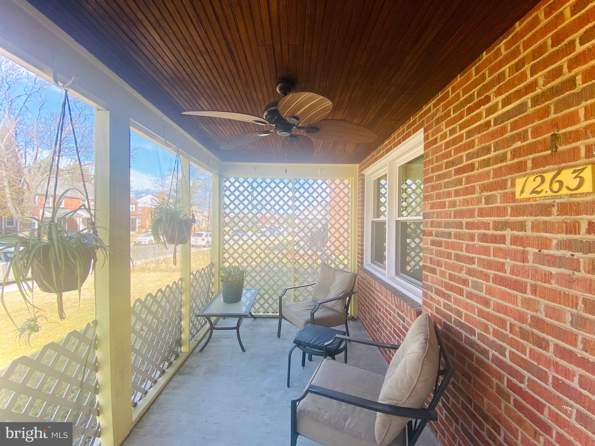 IDLEWOOD - Residential