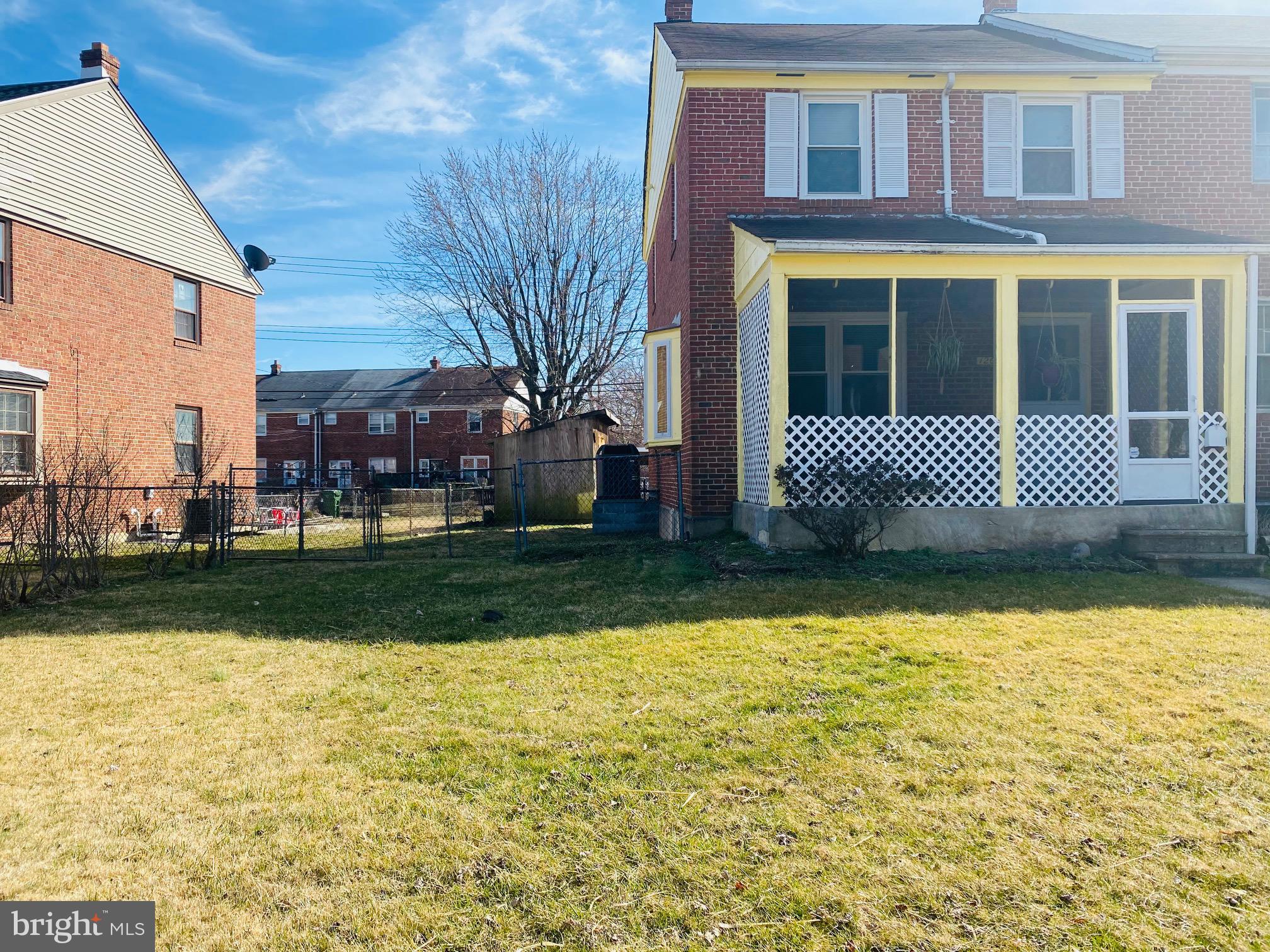 IDLEWOOD - Residential