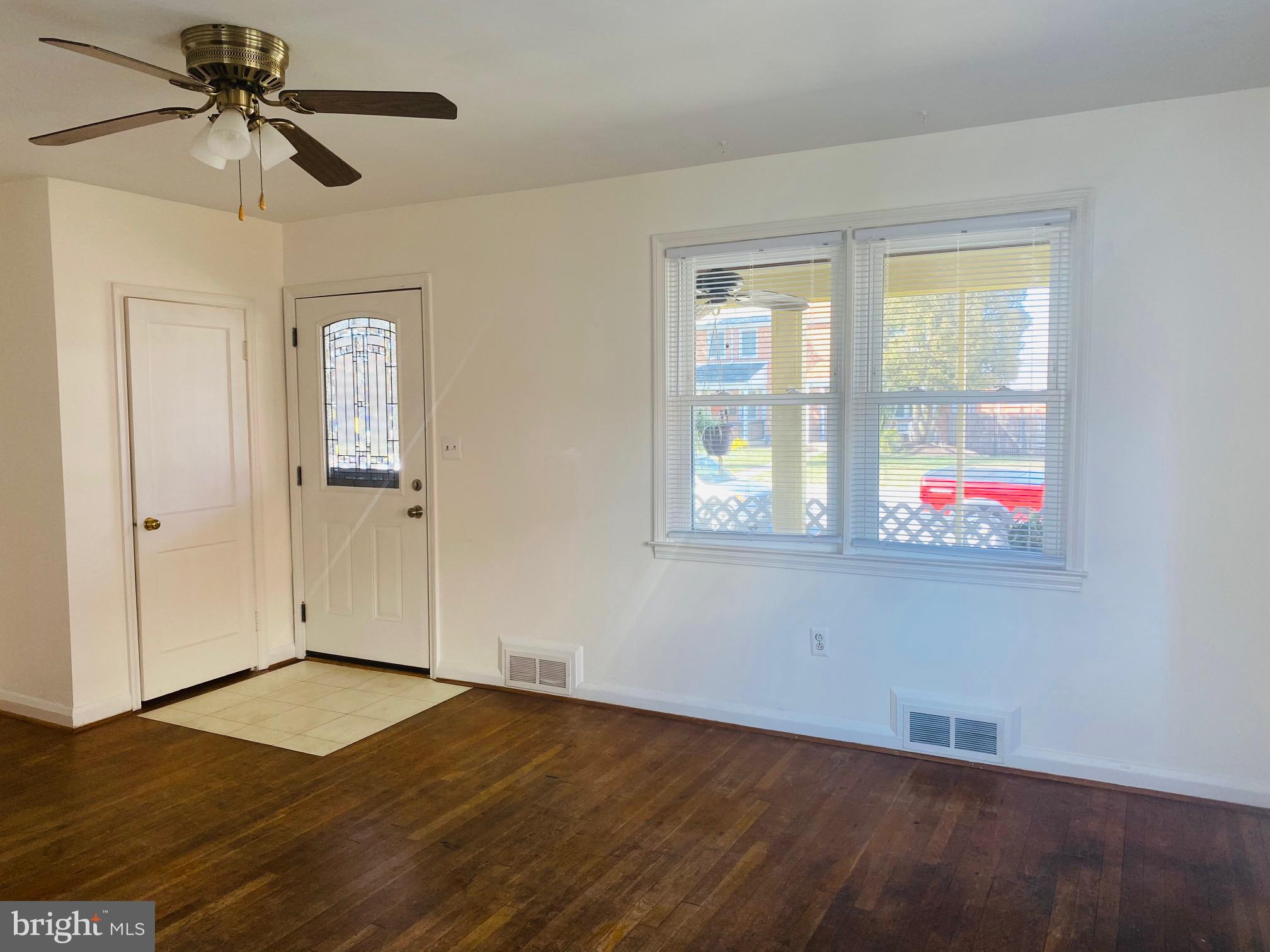 IDLEWOOD - Residential