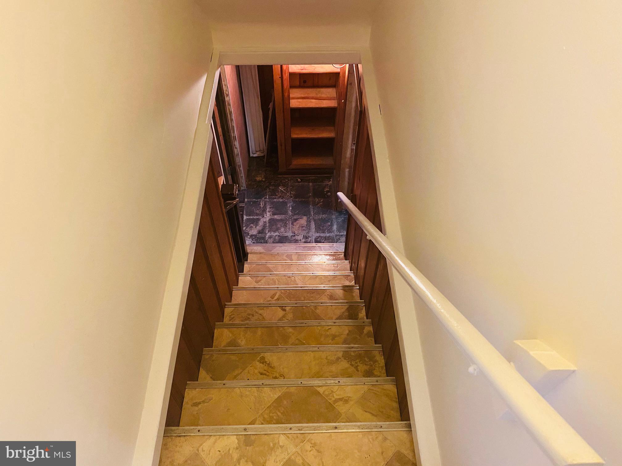 IDLEWOOD - Residential