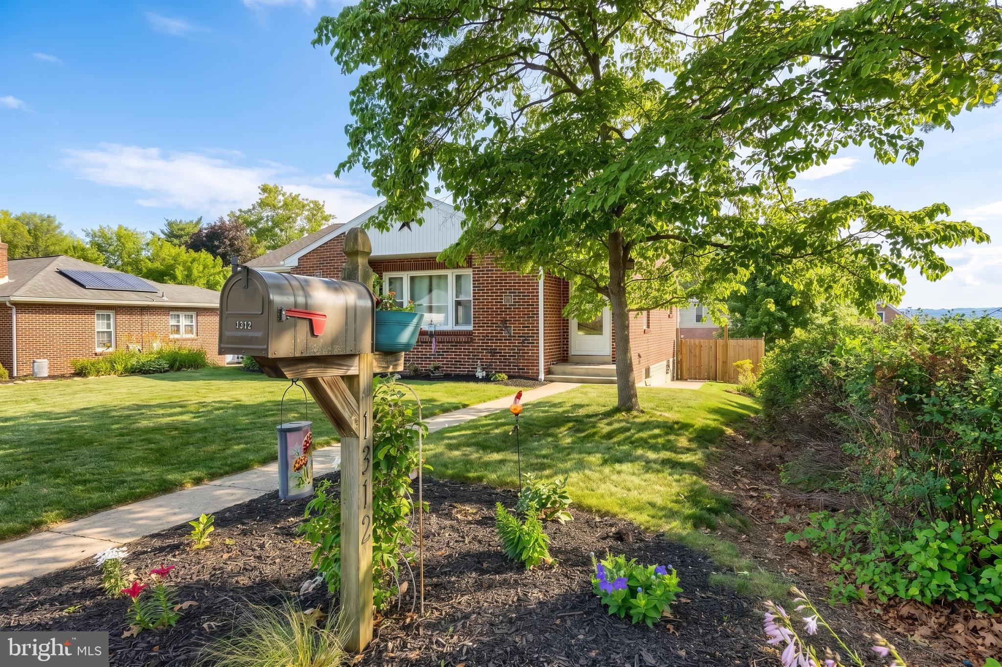 1312 BONNEVIEW ROAD