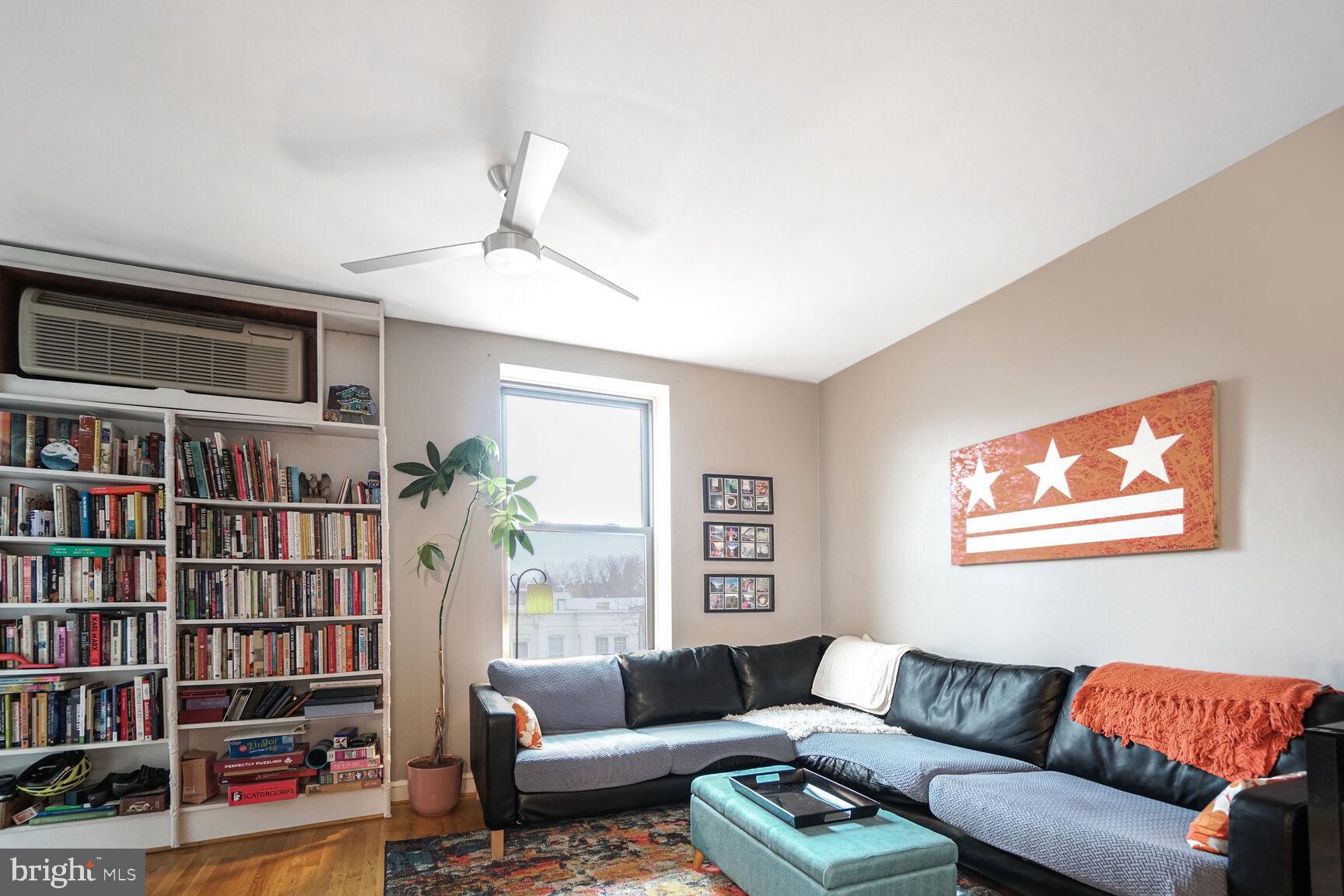 CAPITOL HILL - Residential