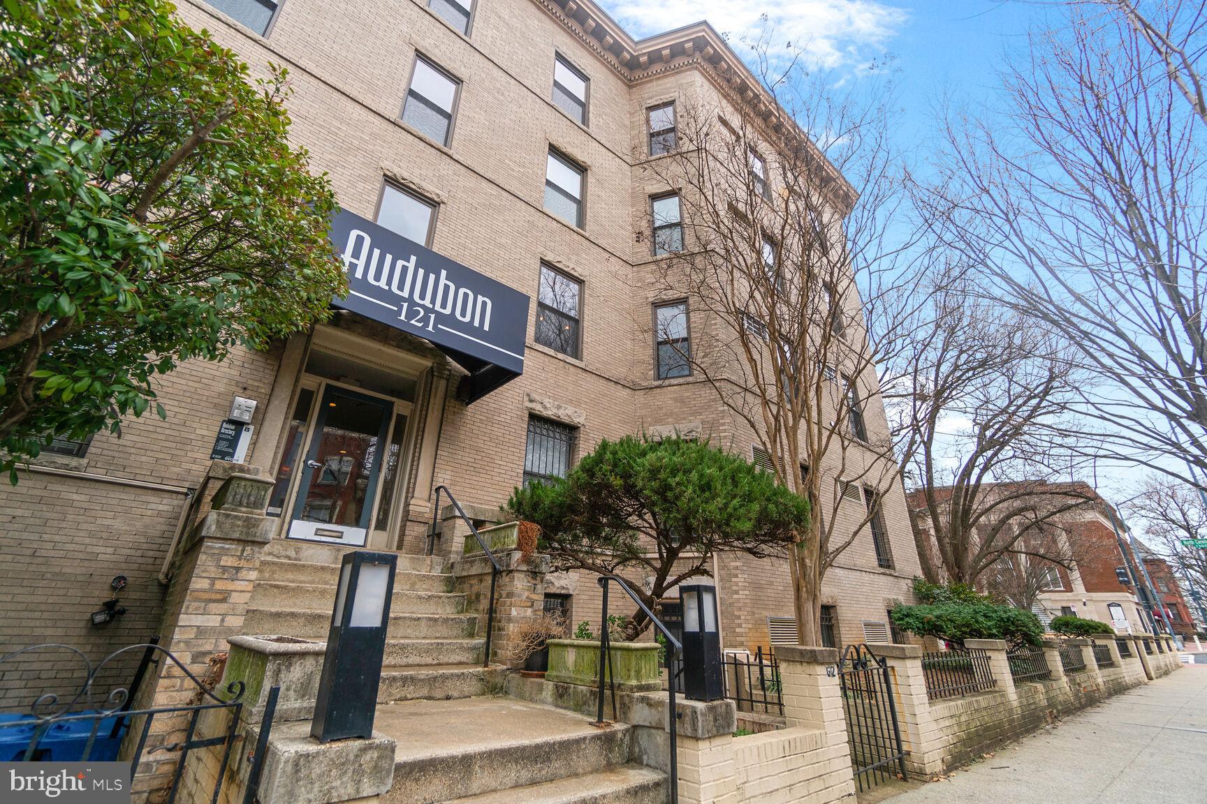 CAPITOL HILL - Residential