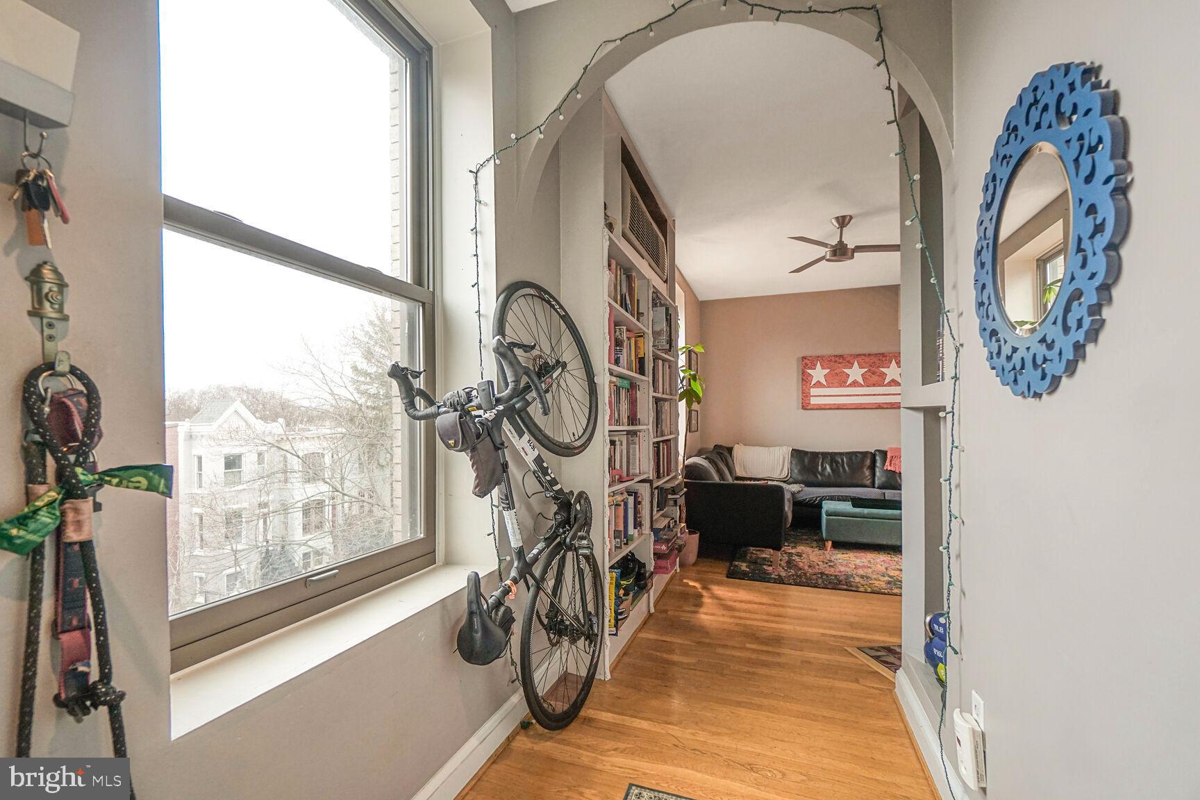 CAPITOL HILL - Residential