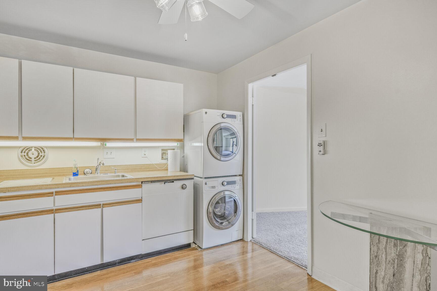 WESTLAKE PARK - Residential