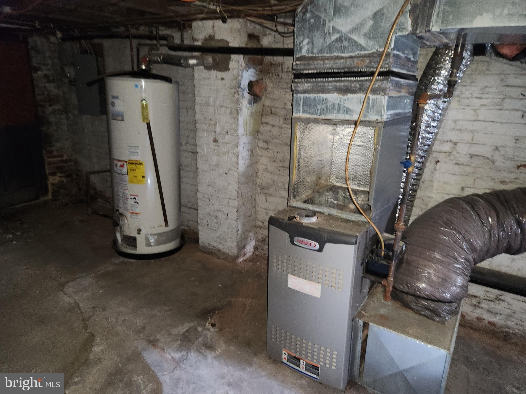 ELWOOD PARK - Residential