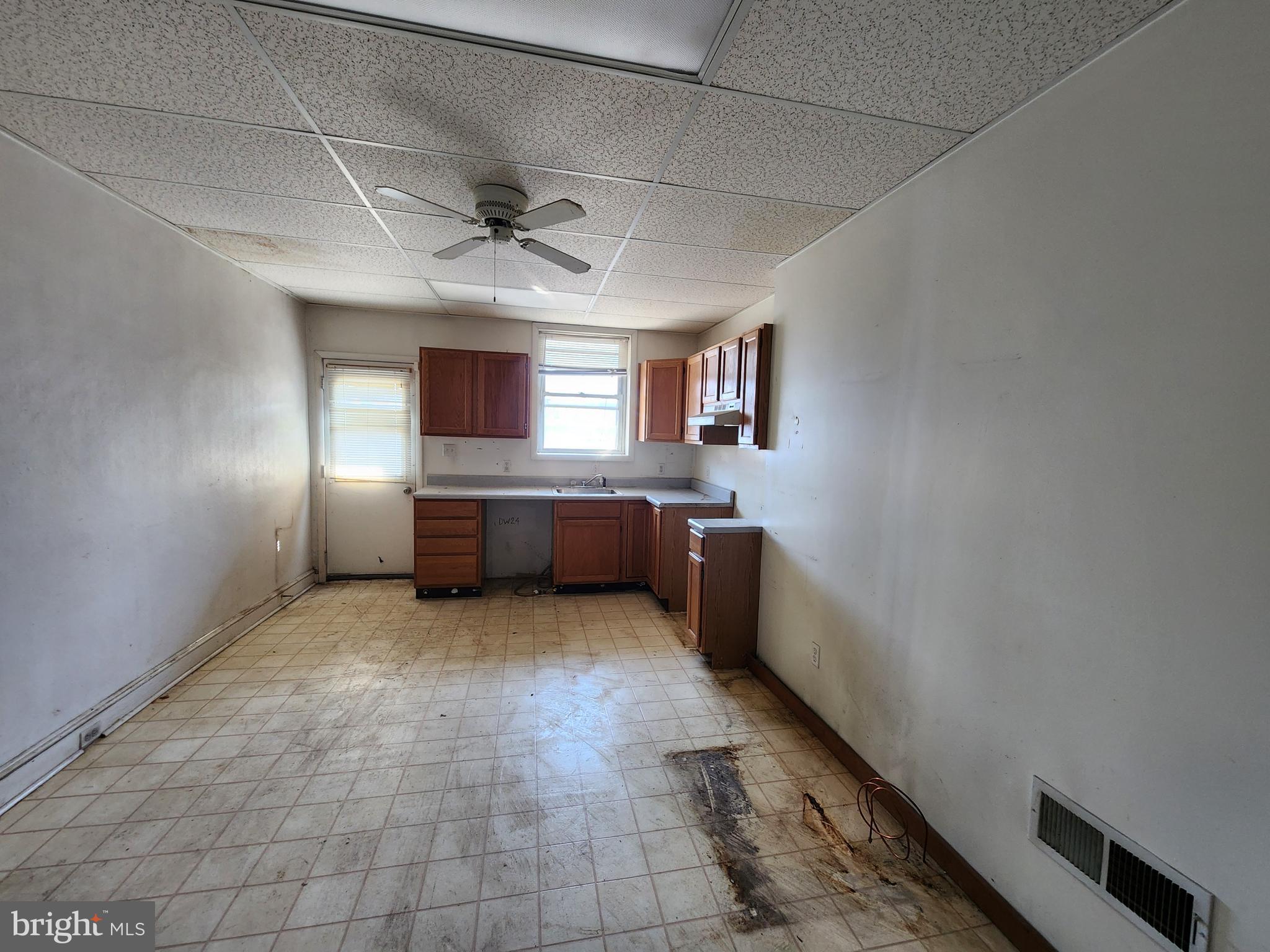 ELWOOD PARK - Residential