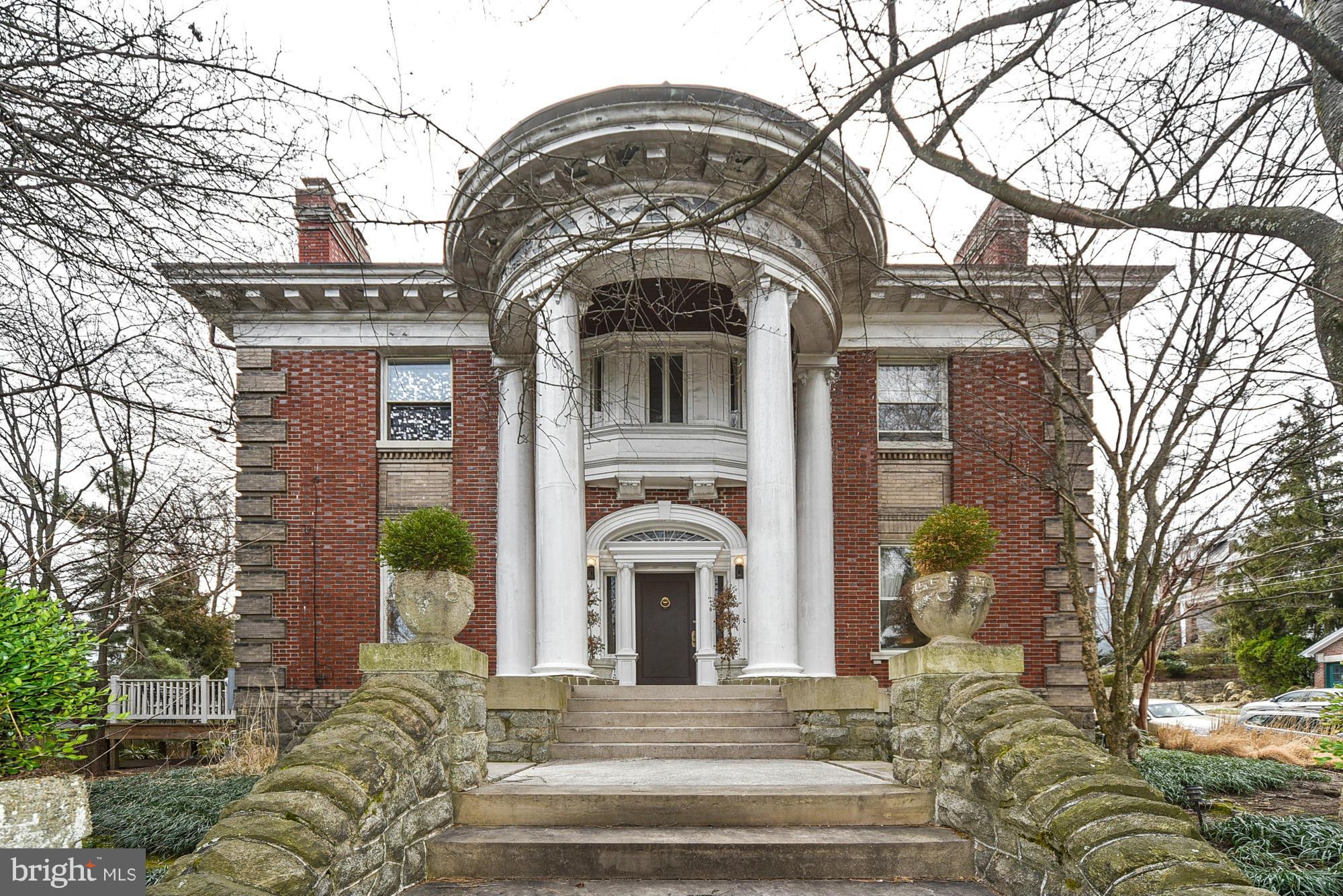CLEVELAND PARK - Residential