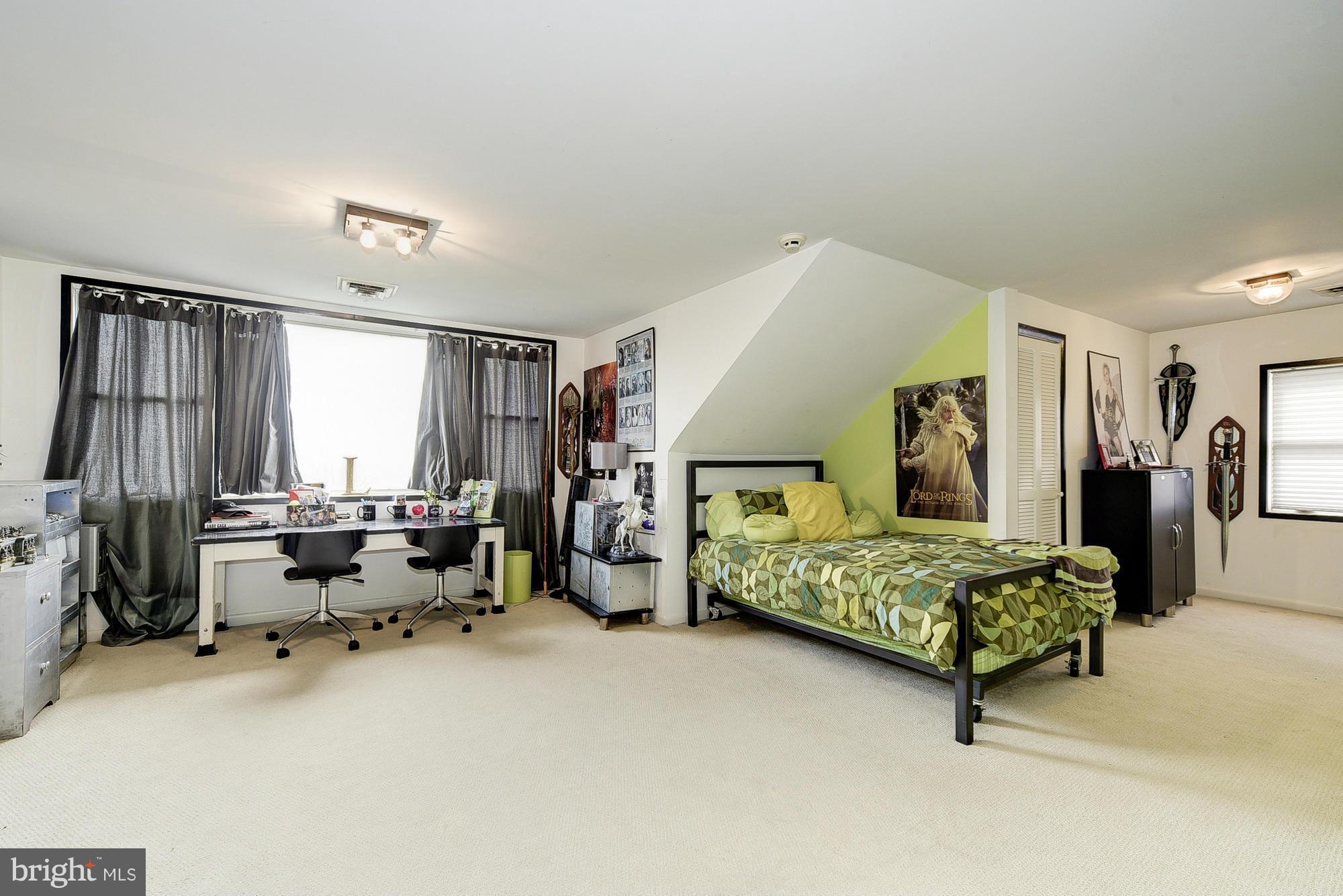 CLEVELAND PARK - Residential