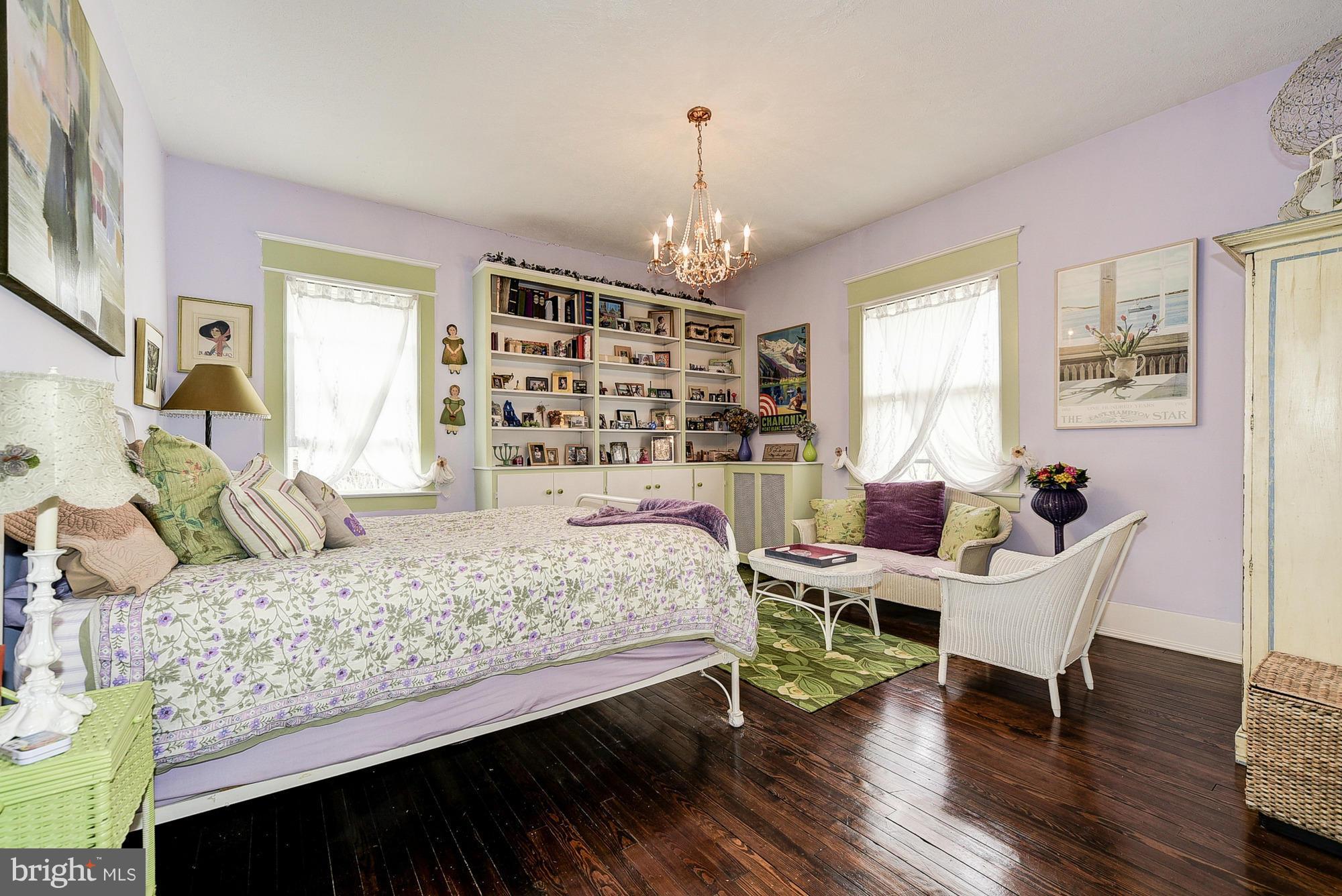 CLEVELAND PARK - Residential