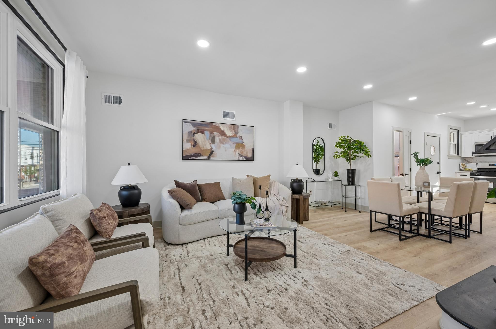 PORT RICHMOND - Residential