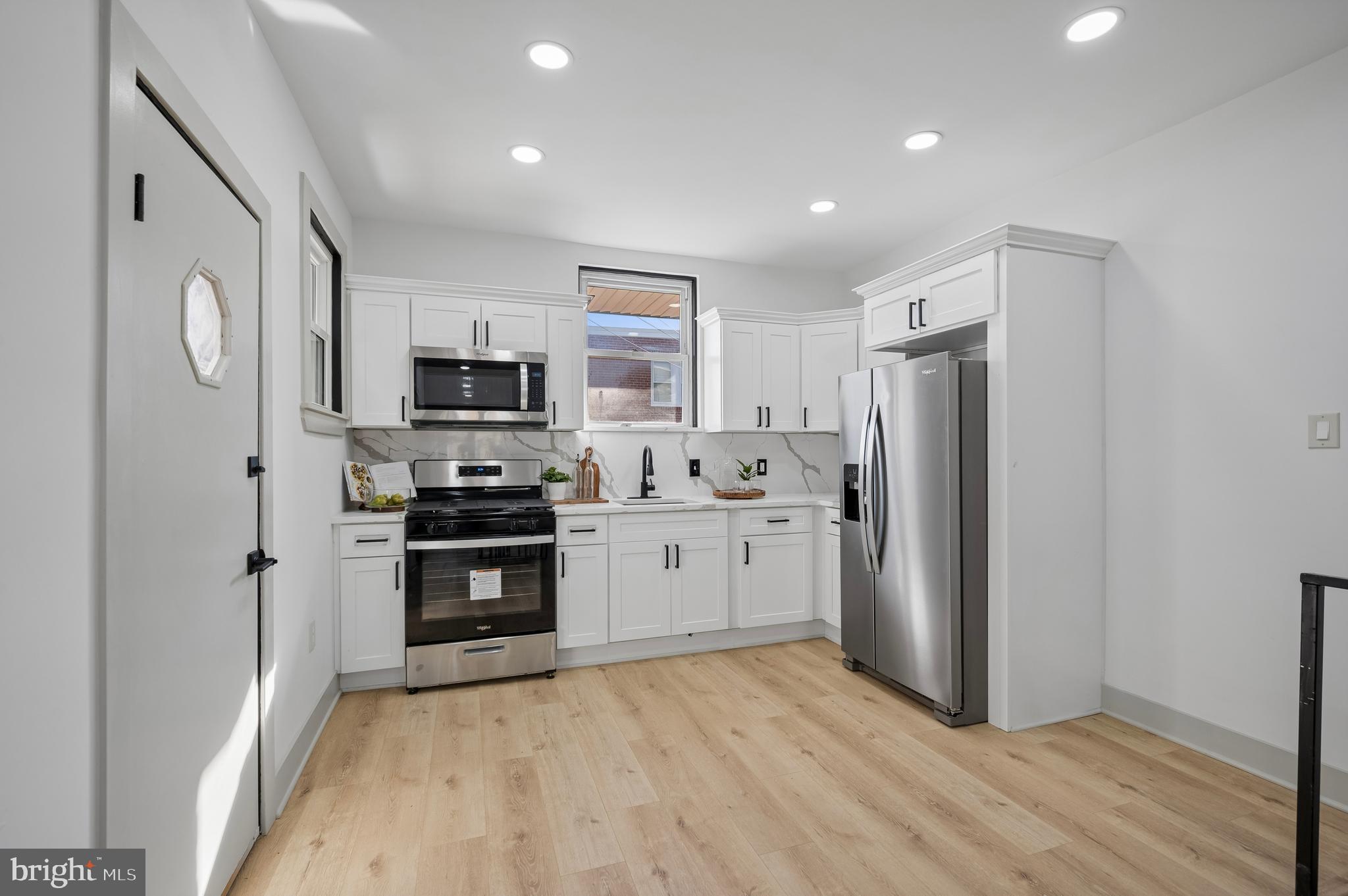 PORT RICHMOND - Residential