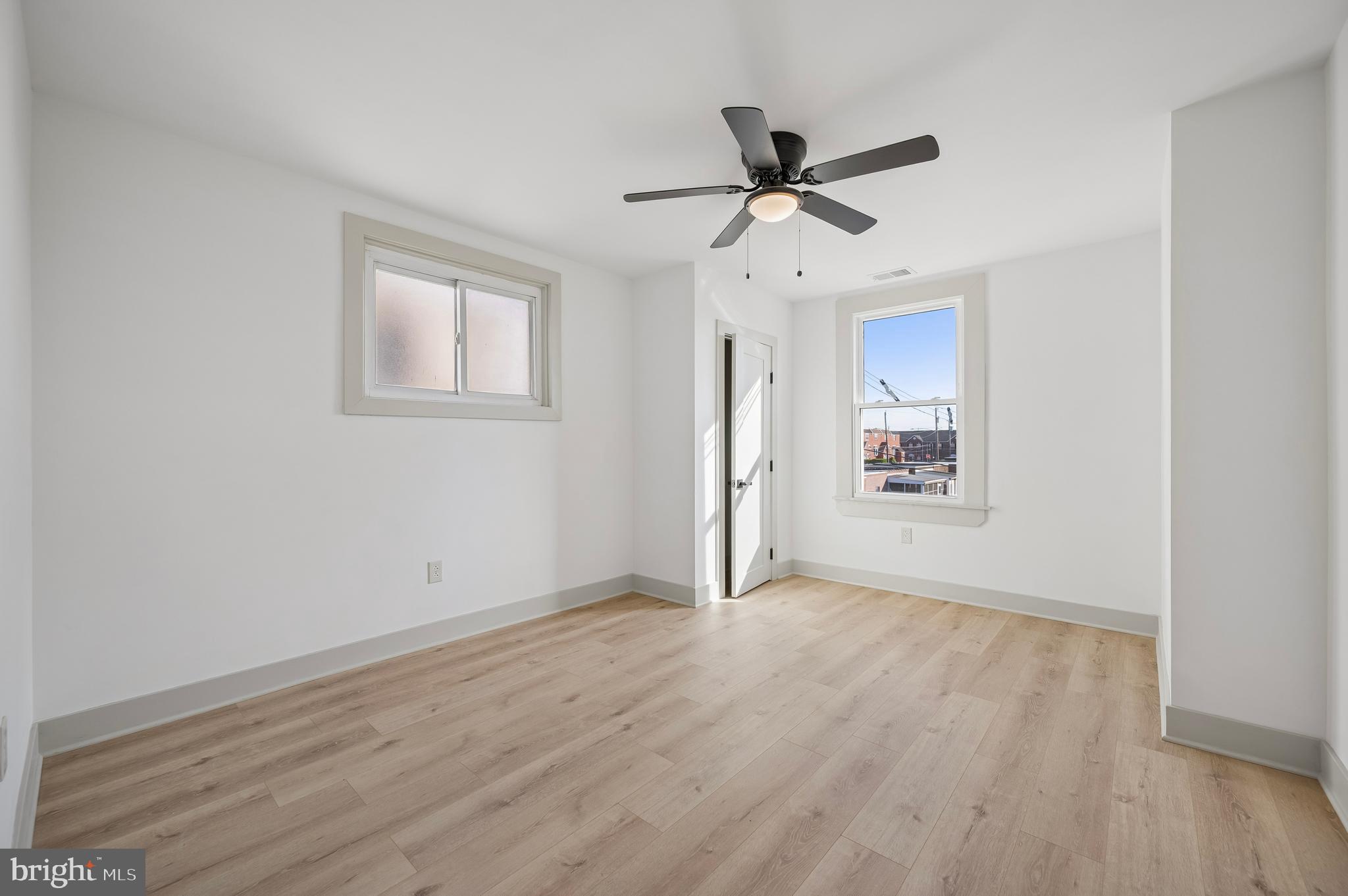 PORT RICHMOND - Residential