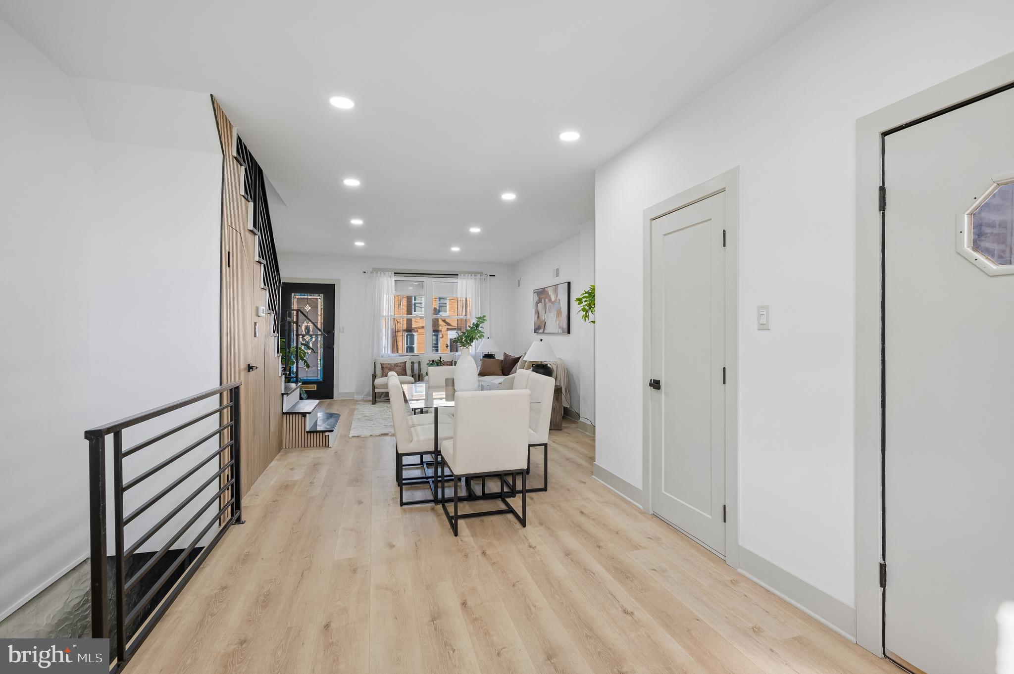 PORT RICHMOND - Residential