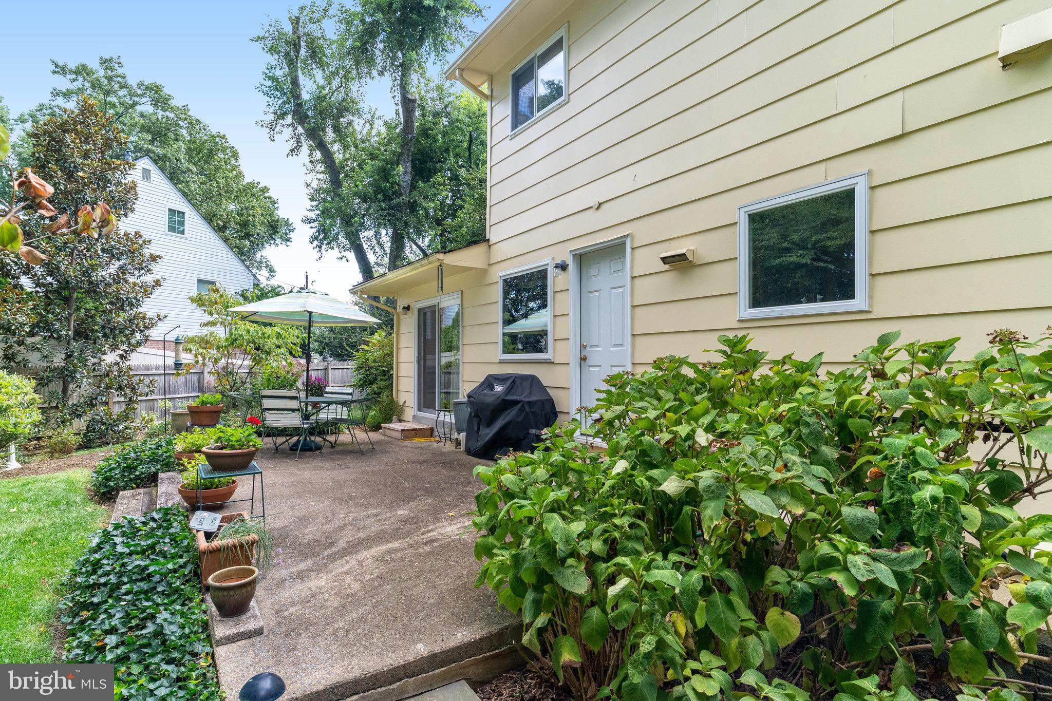 9600 HELENWOOD DRIVE