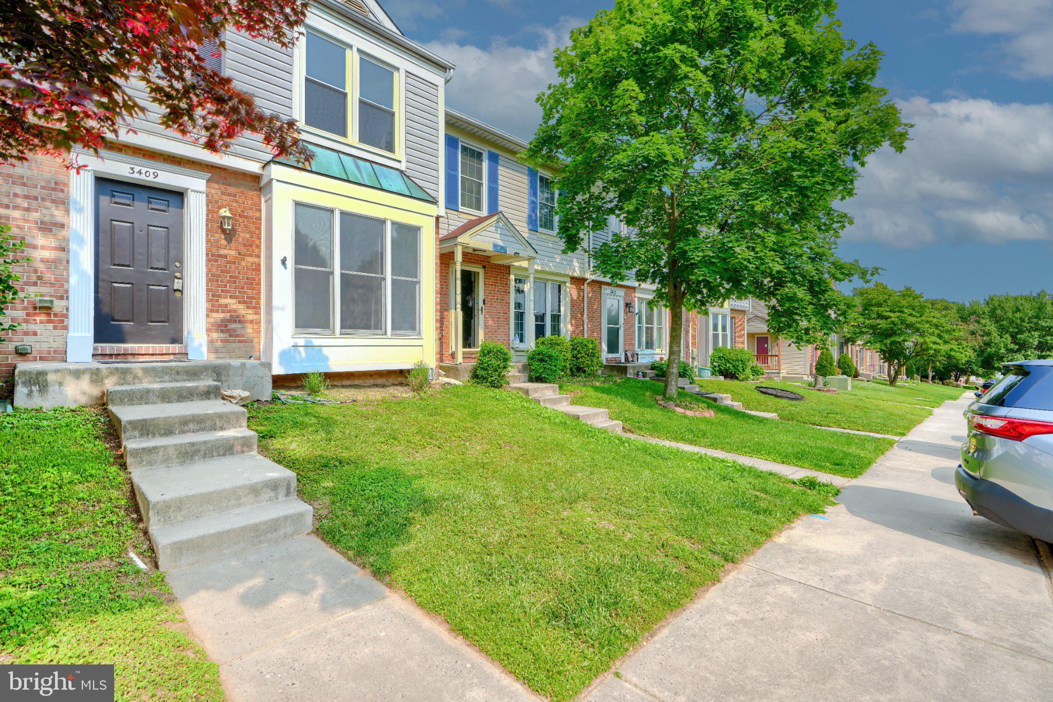 3409 HOWELL COURT