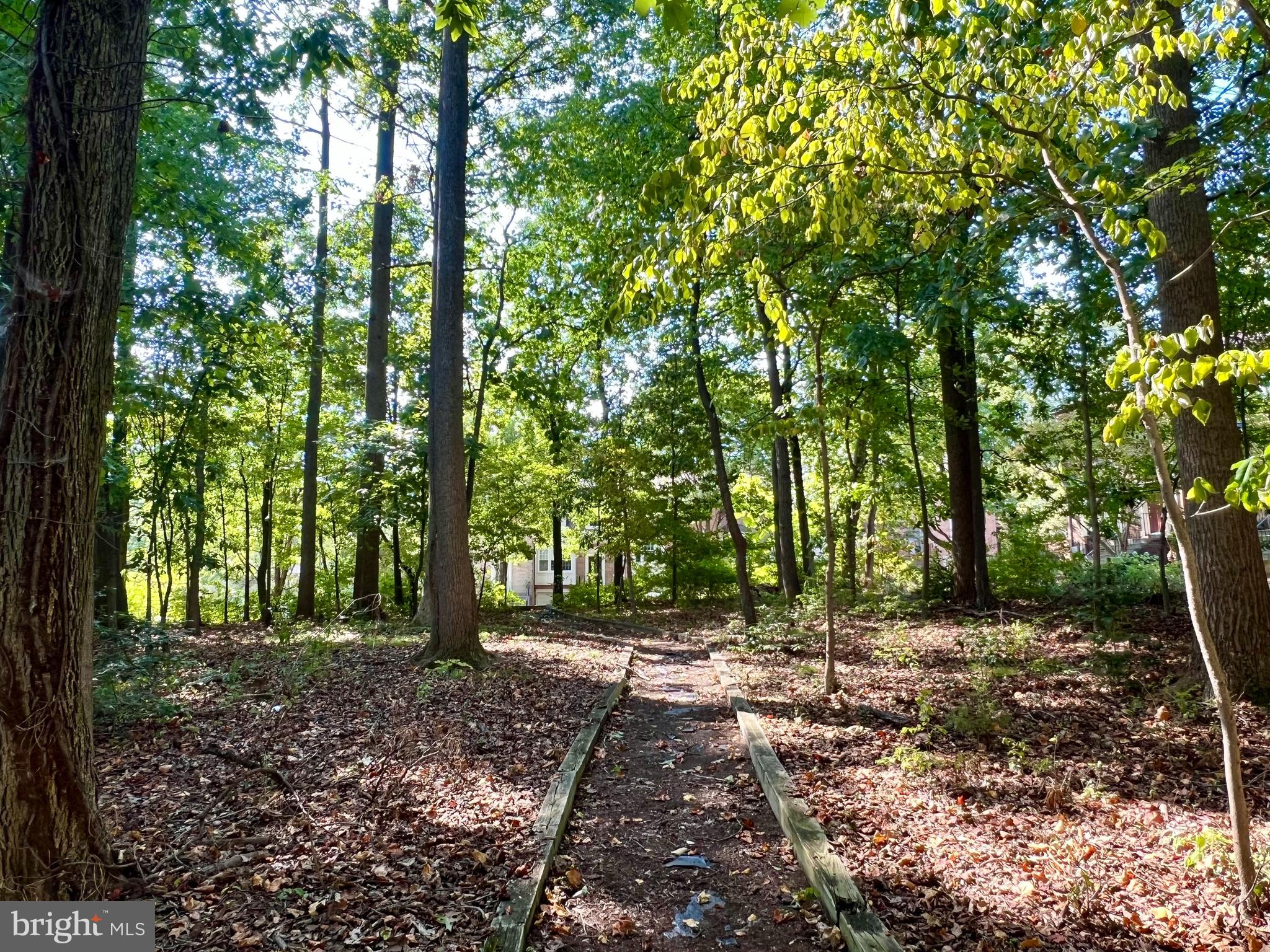 PLAZA GARDENS - Residential Lease