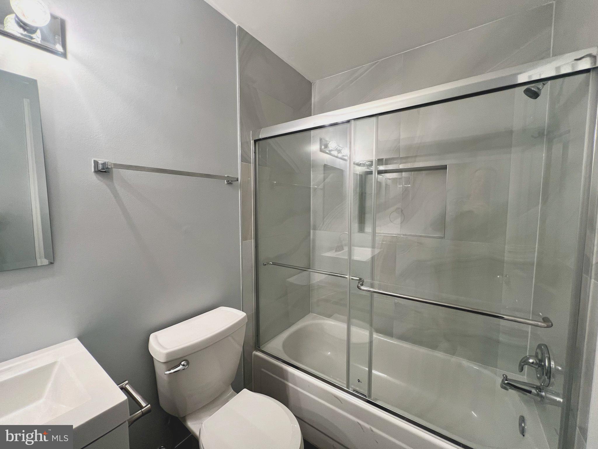 PLAZA GARDENS - Residential Lease