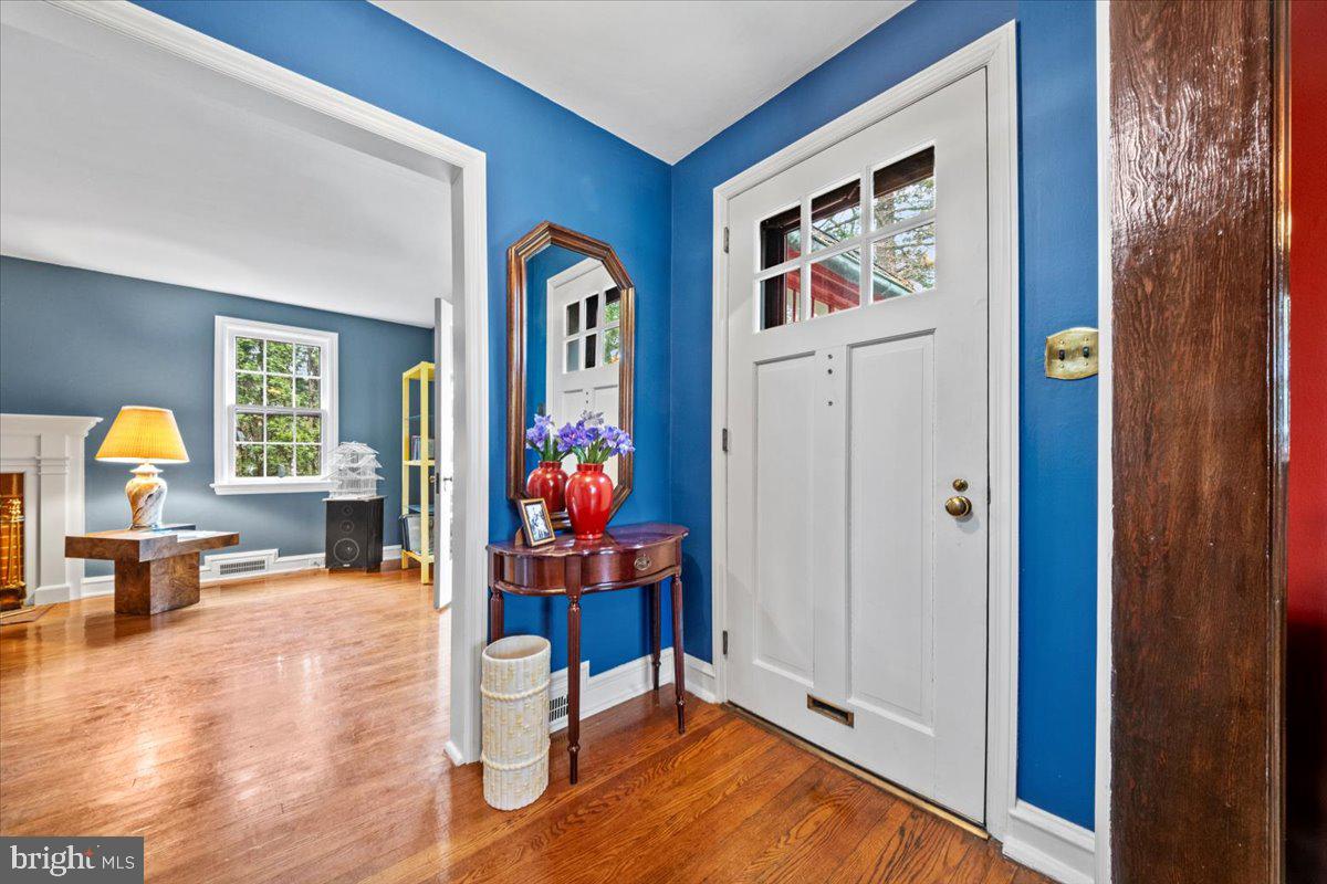 248 CRYSTAL LAKE AVENUE