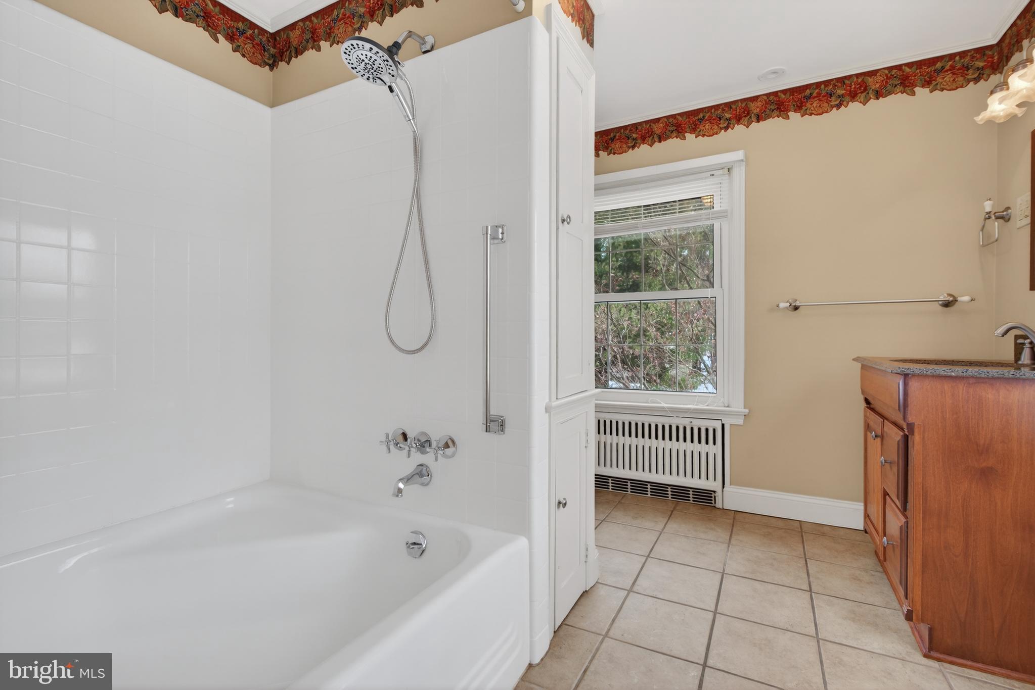 COLUMBIA - Residential