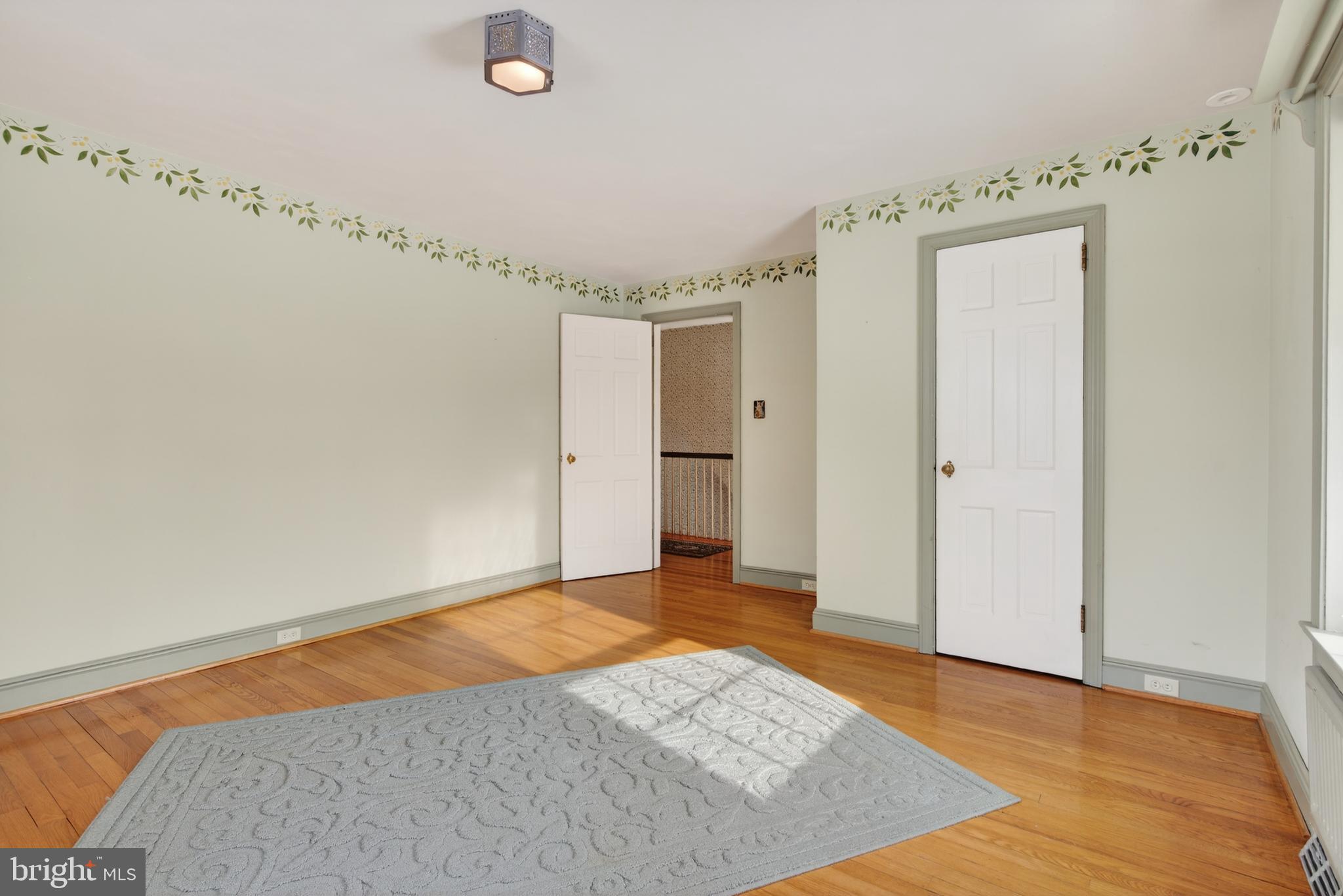 COLUMBIA - Residential