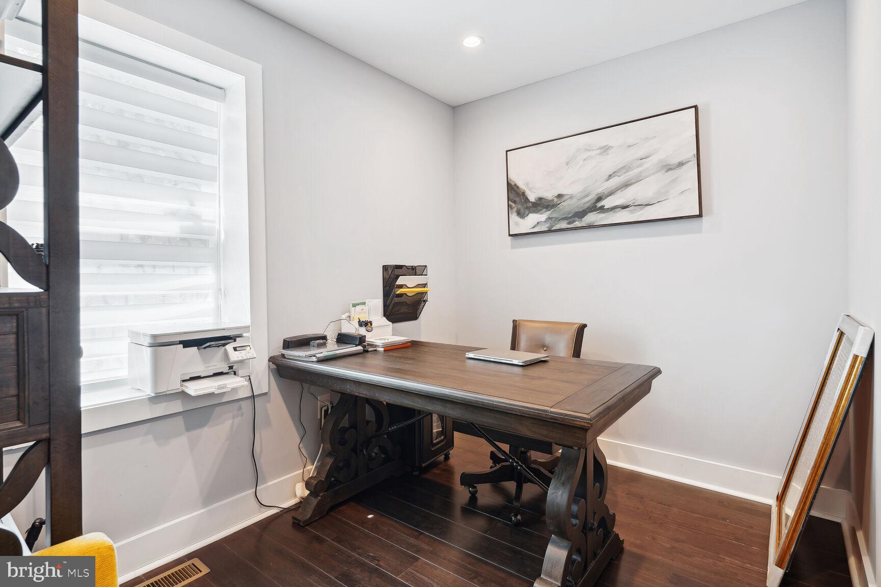 DOUGLAS PARK - Residential