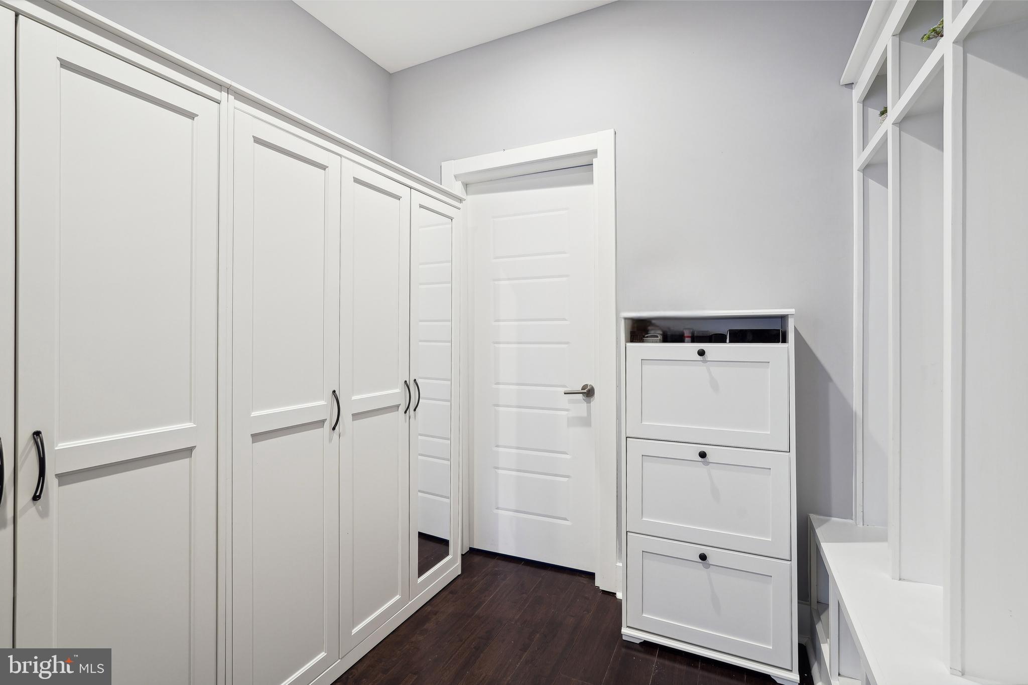 DOUGLAS PARK - Residential