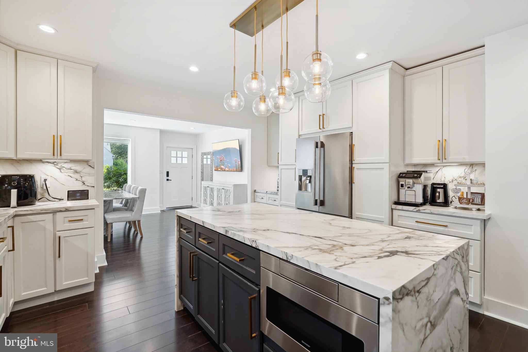 DOUGLAS PARK - Residential