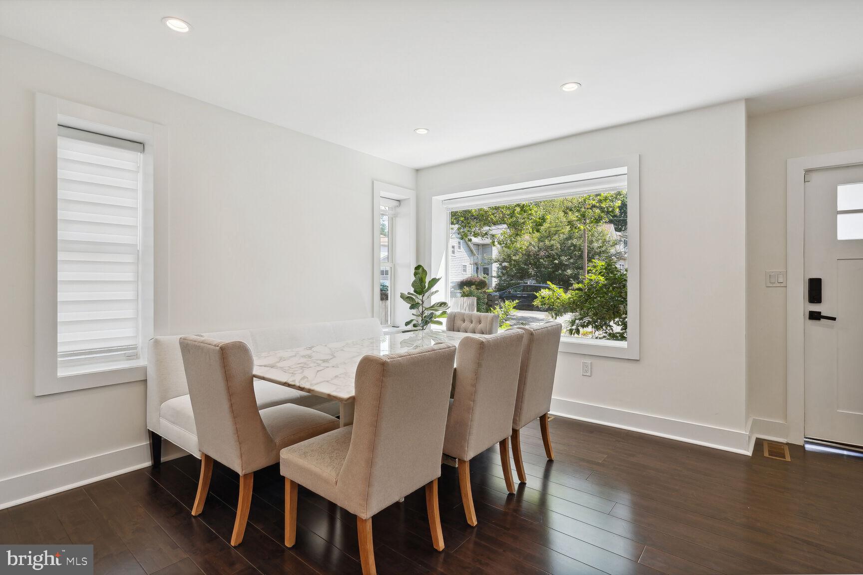 DOUGLAS PARK - Residential