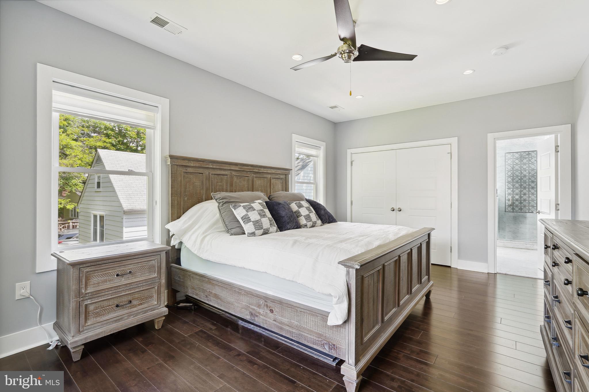 DOUGLAS PARK - Residential