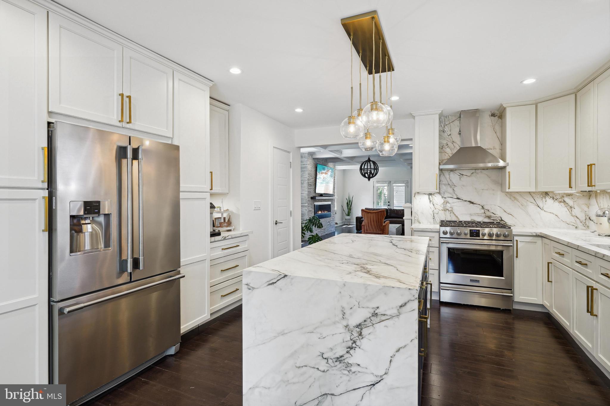 DOUGLAS PARK - Residential