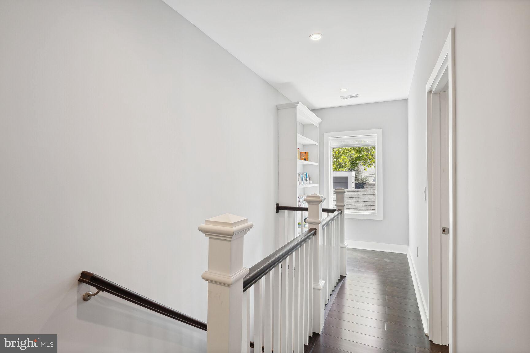 DOUGLAS PARK - Residential