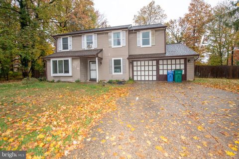 571 FERNWOOD LANE FAIRLESS HILLS PA 19030